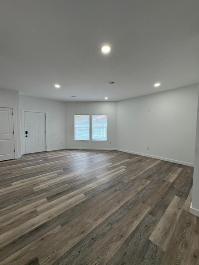517 S Independence Street Property Photo 2