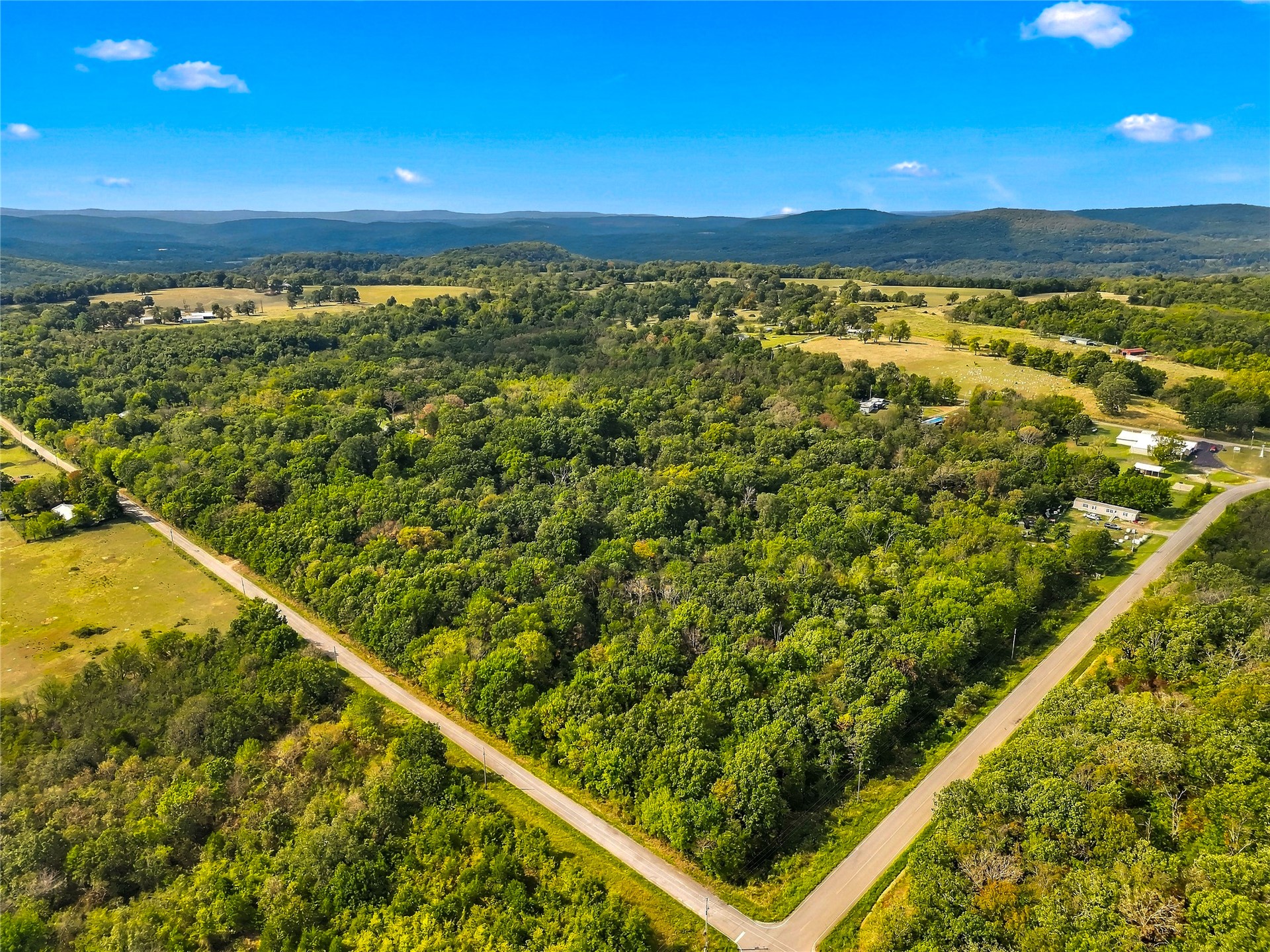 474850 E 860 Road Property Photo 2