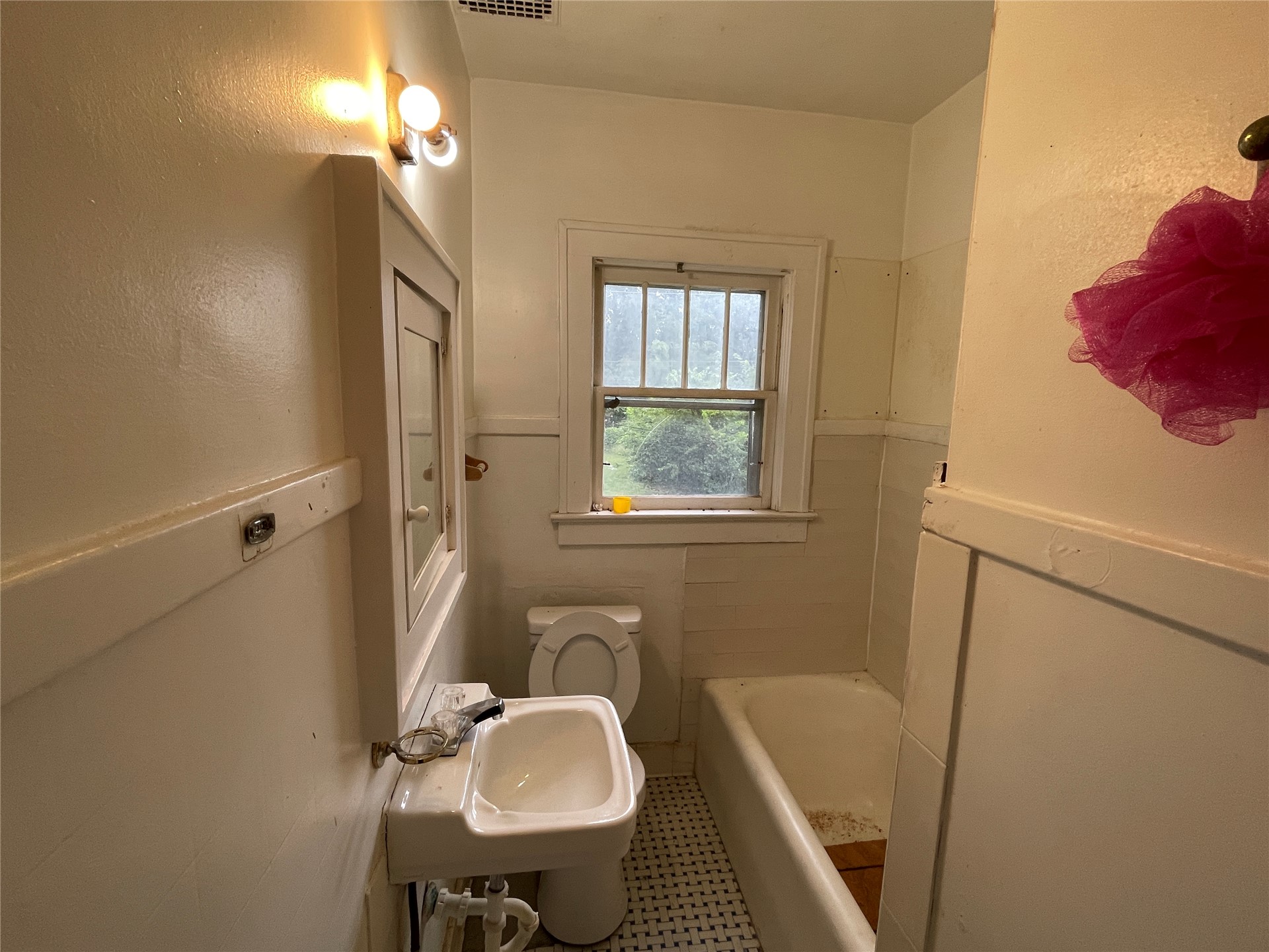 1829 N Denver Avenue Property Photo 23