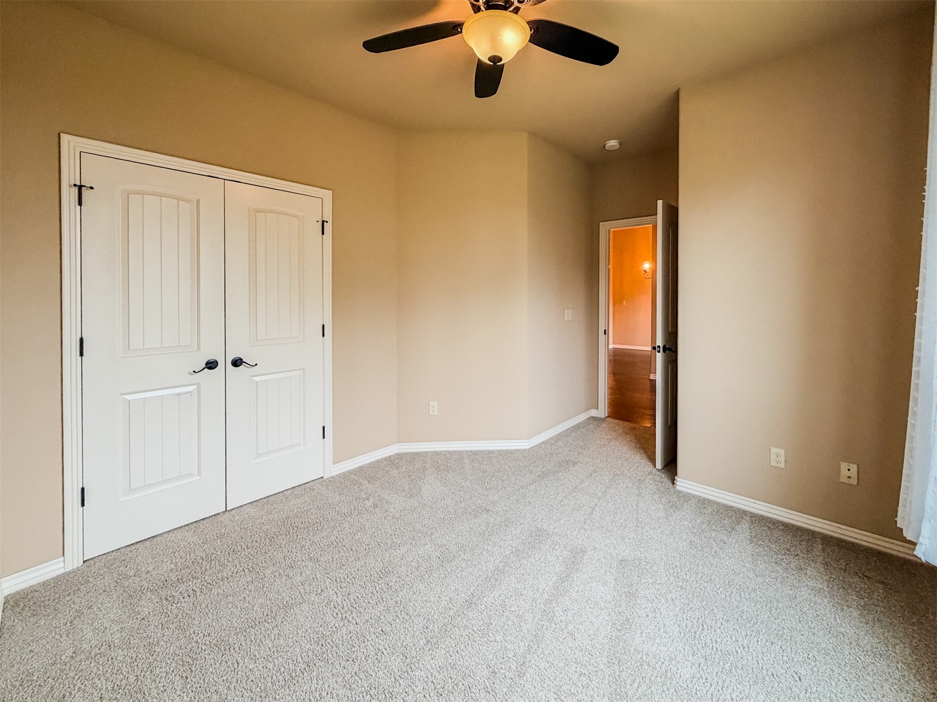 616 Woodlands Drive Property Photo 11