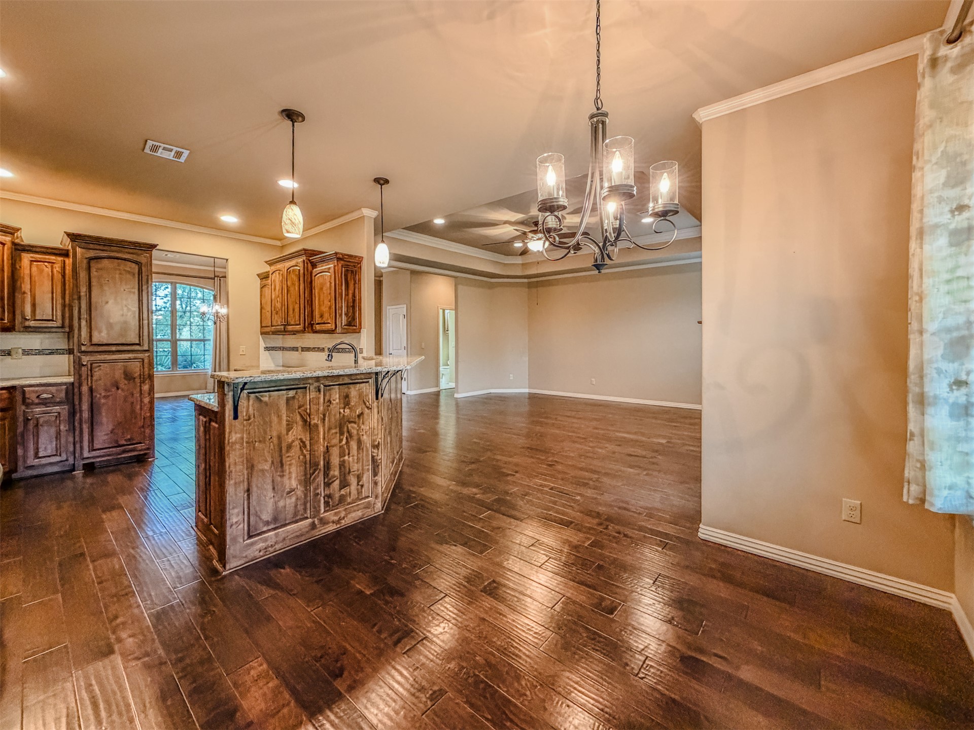 616 Woodlands Drive Property Photo 24