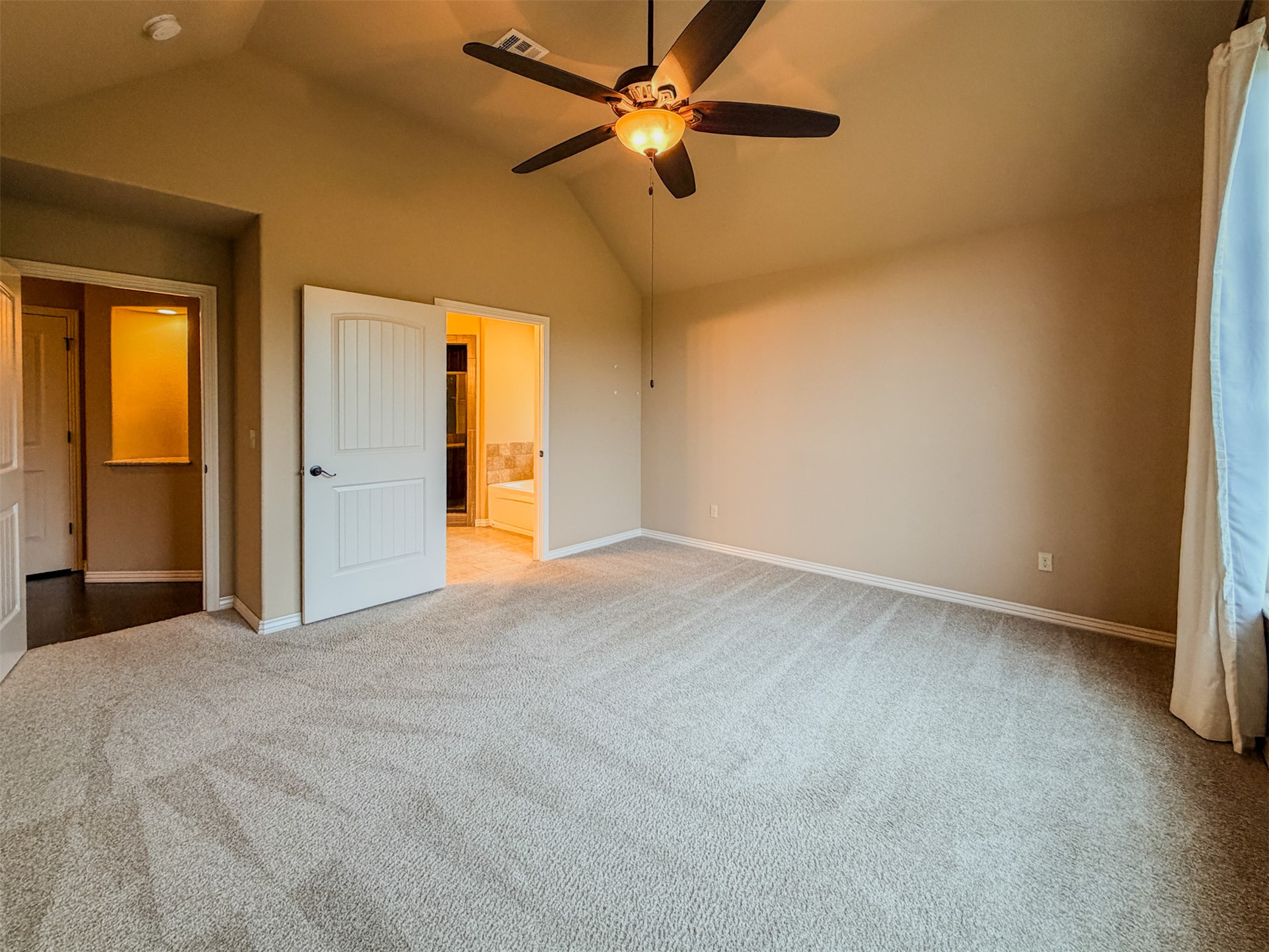 616 Woodlands Drive Property Photo 34