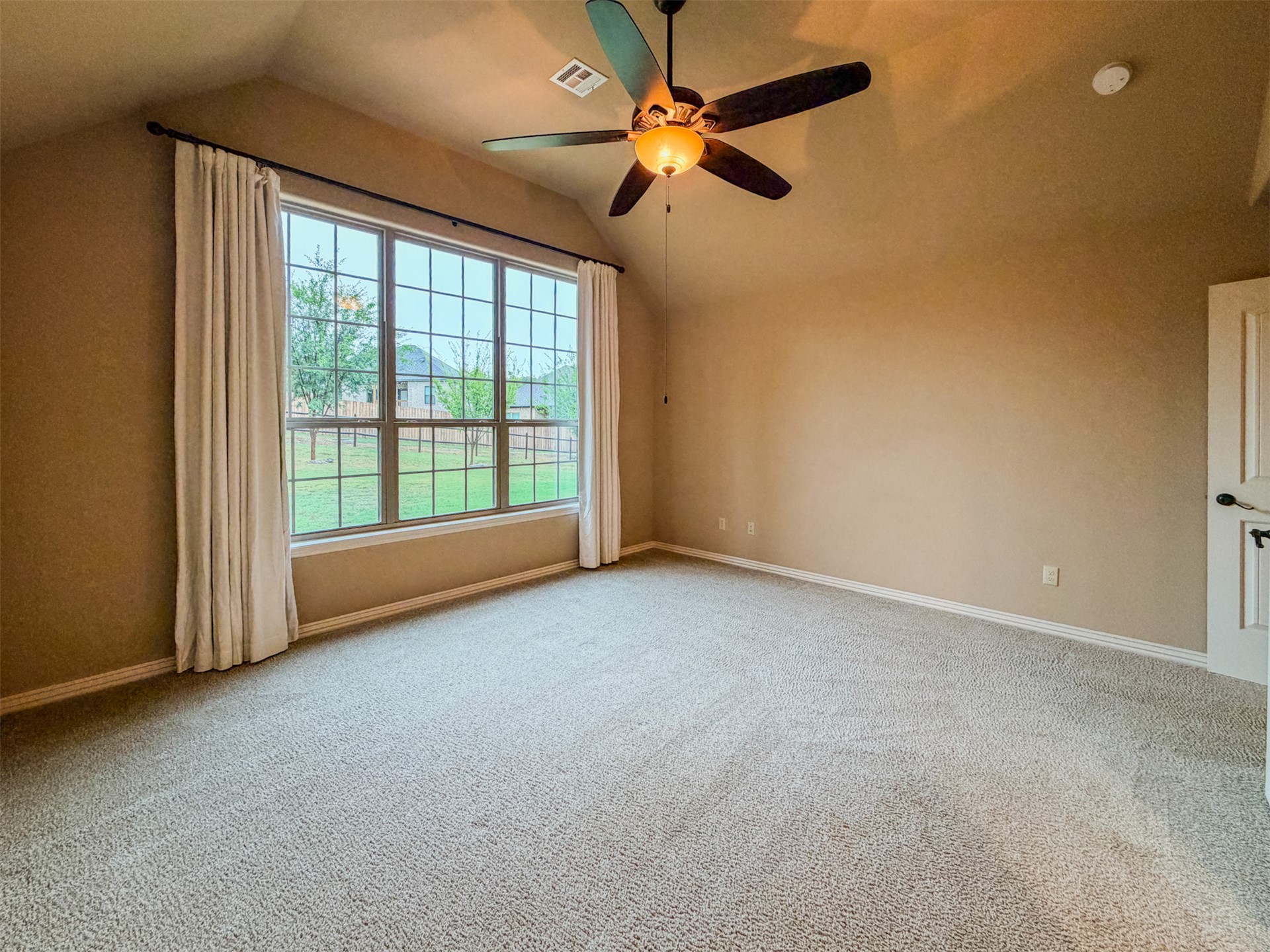 616 Woodlands Drive Property Photo 36