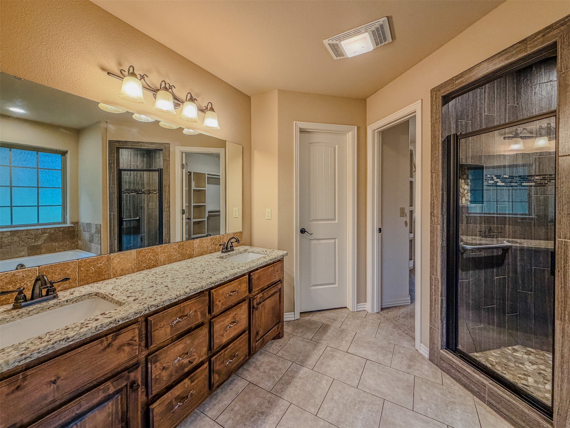 616 Woodlands Drive Property Photo 37
