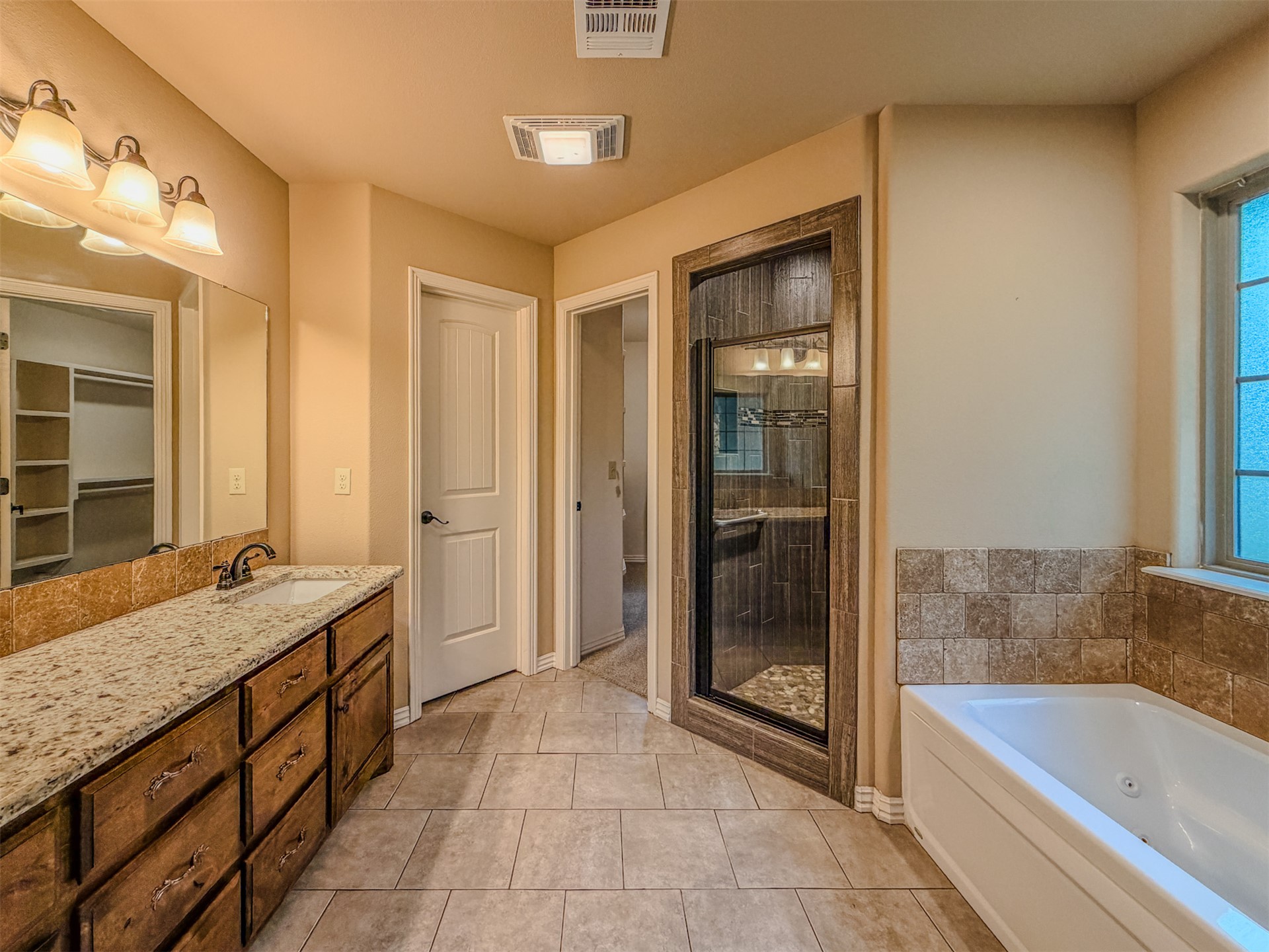 616 Woodlands Drive Property Photo 38