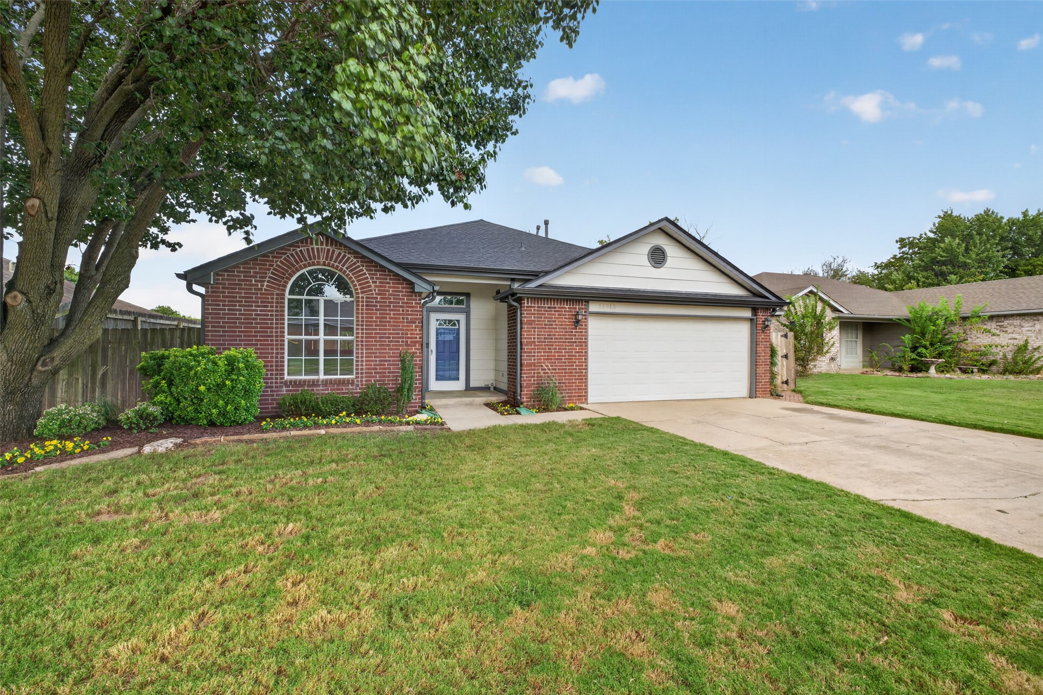 11912 S Gum Avenue Property Photo 1
