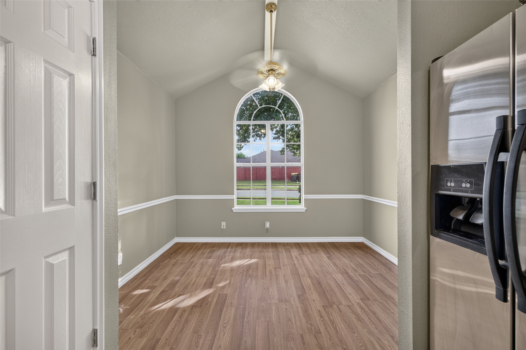 11912 S Gum Avenue Property Photo 16