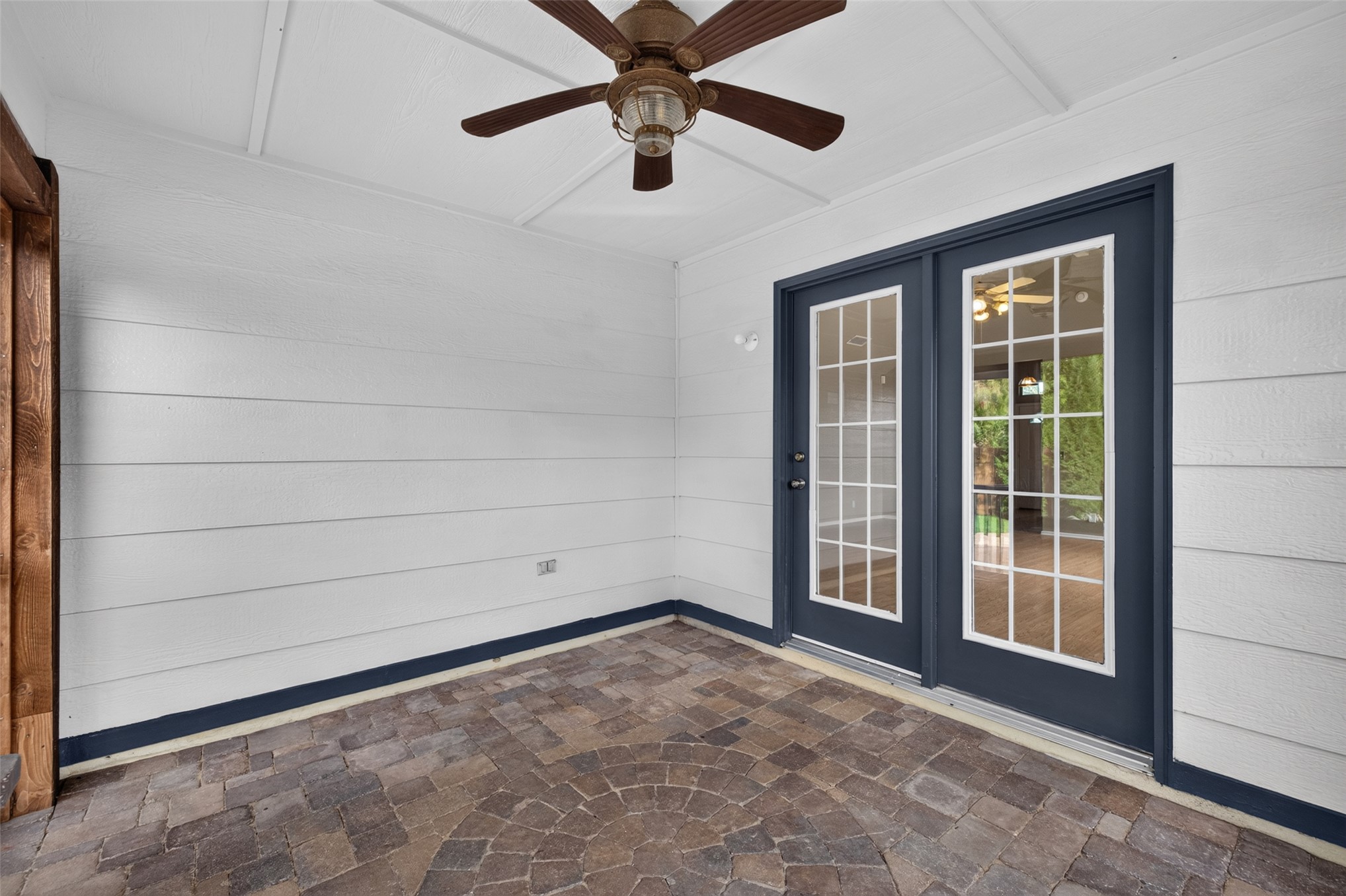 11912 S Gum Avenue Property Photo 28