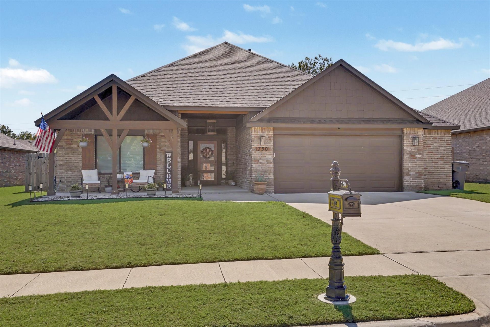 750 E 139th Place Property Photo 3