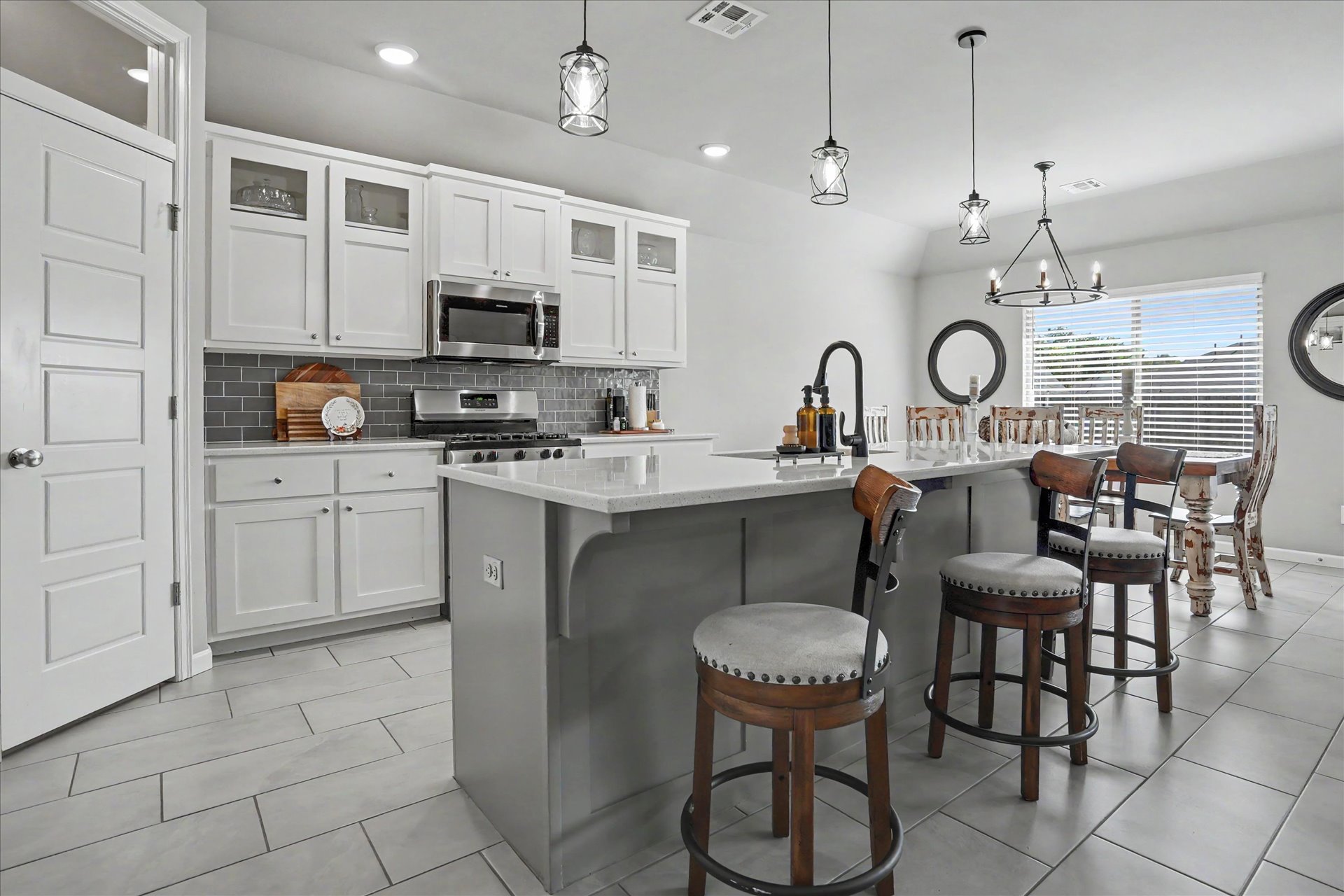 750 E 139th Place Property Photo 17
