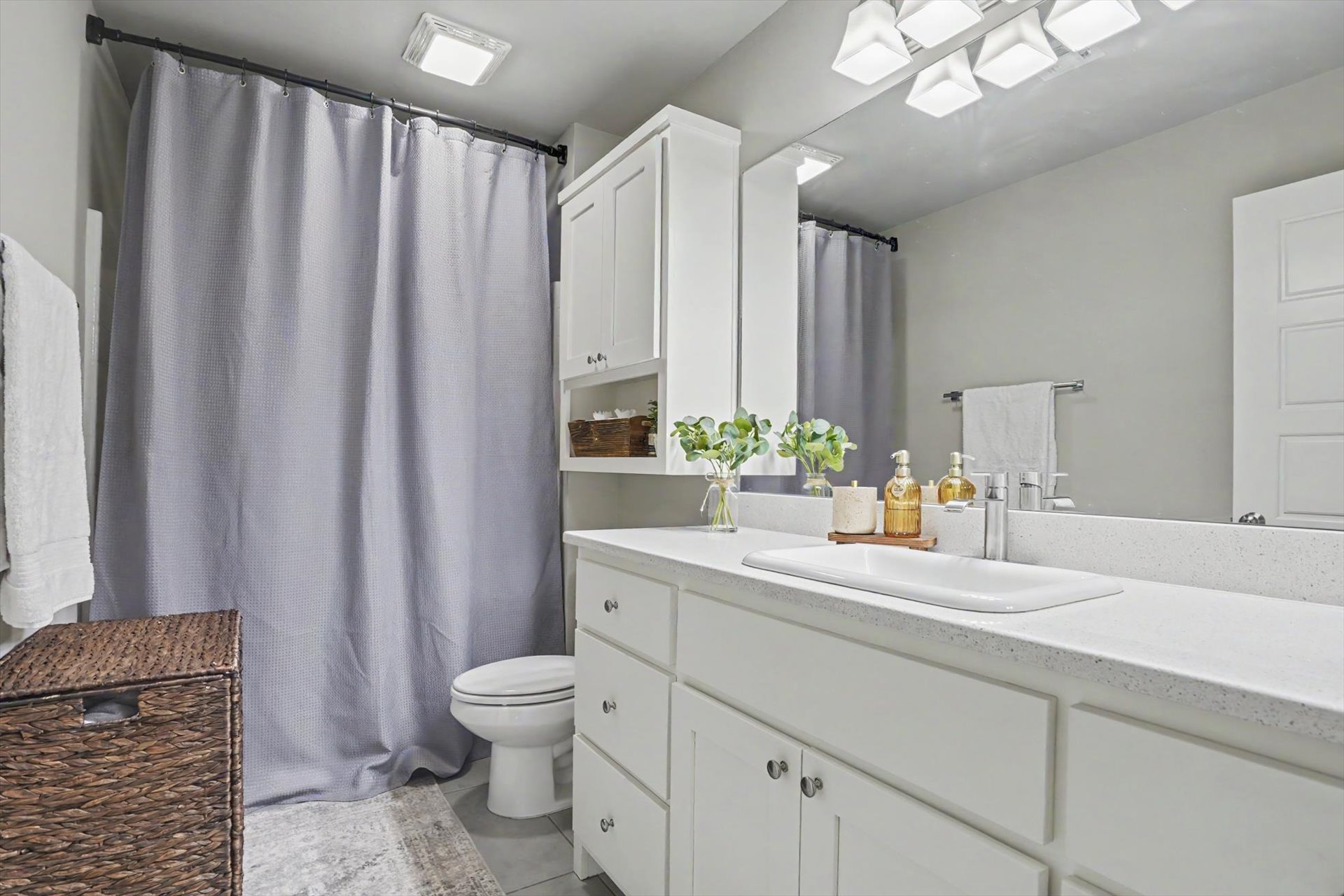 750 E 139th Place Property Photo 39