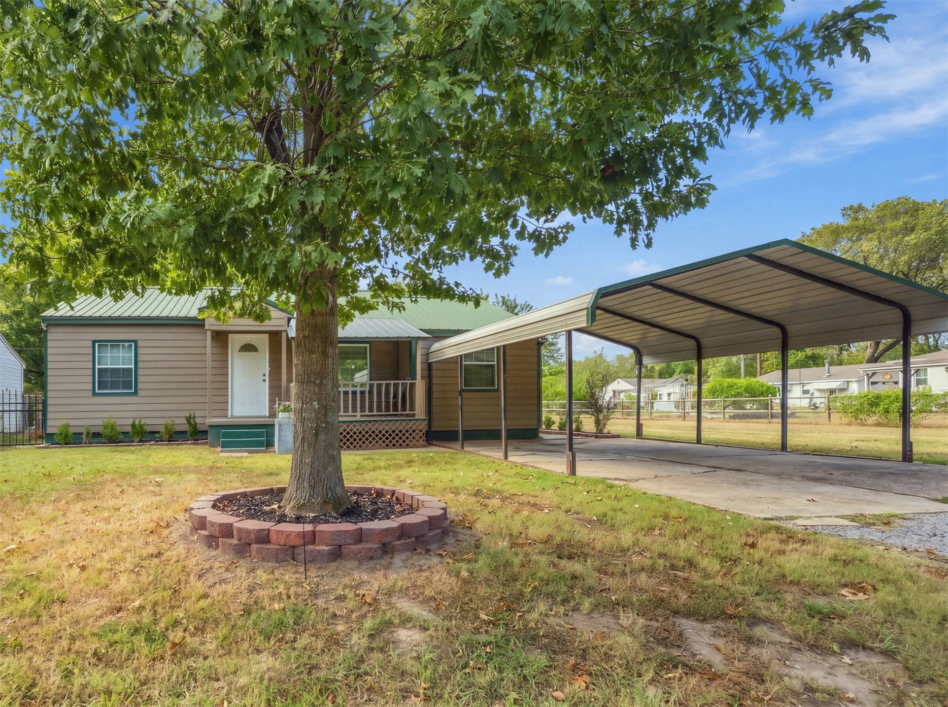 801 Seminole Property Photo 1