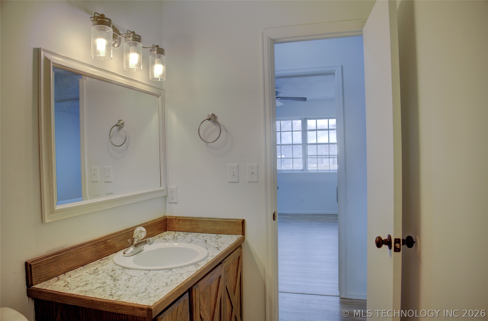 1405 N Lang Street Property Photo 20