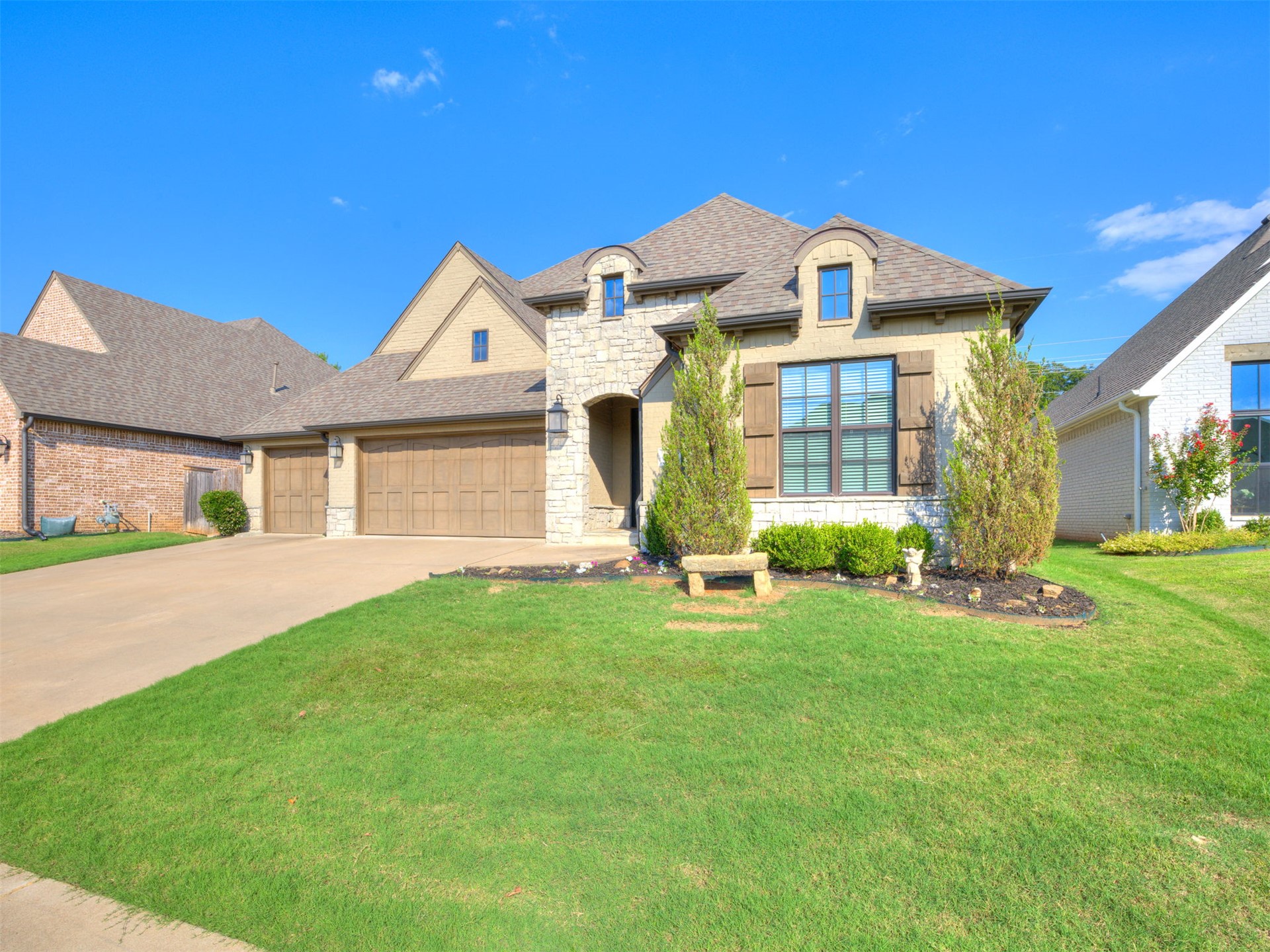 11205 S Redbud Street Property Photo 6