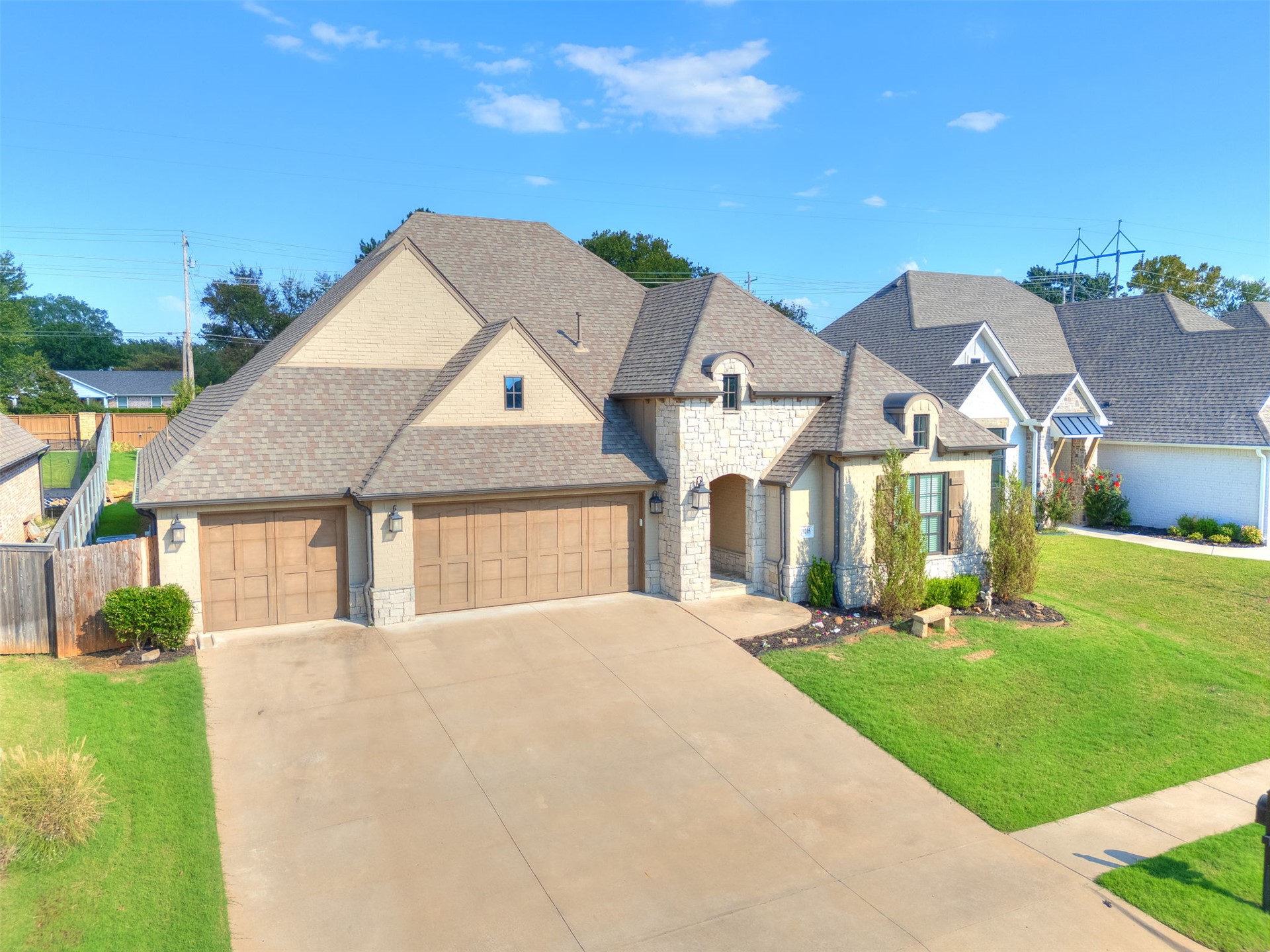 11205 S Redbud Street Property Photo 8