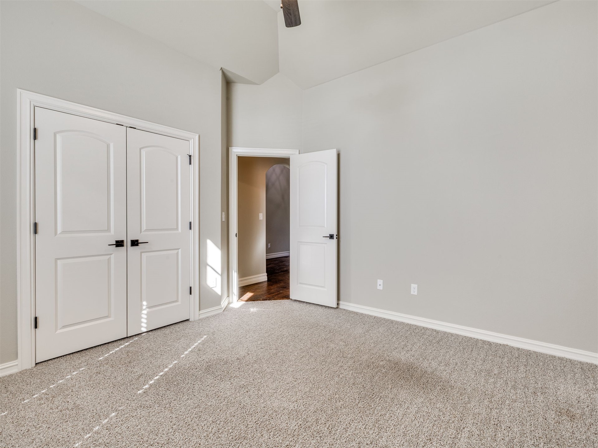 11205 S Redbud Street Property Photo 26