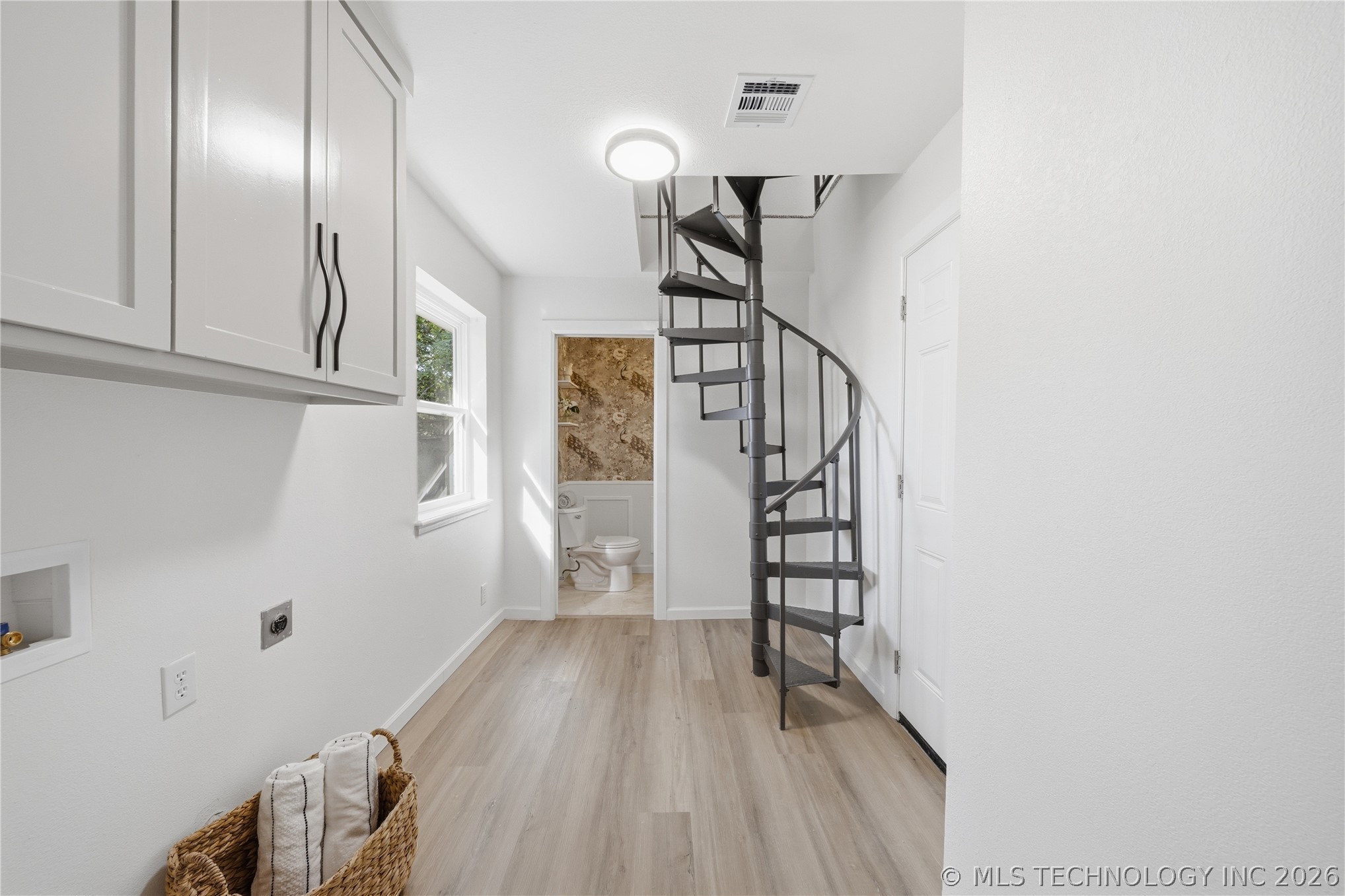 3114 E 78th Place Property Photo 14
