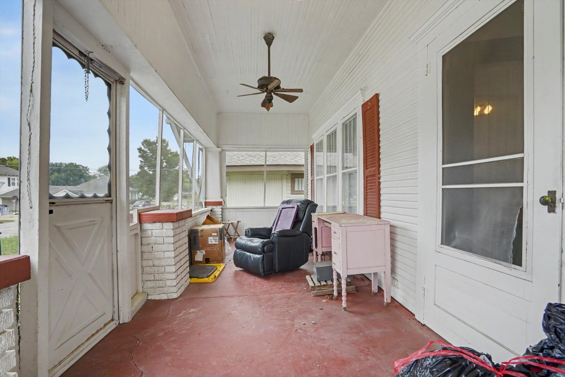 520 W Cleveland Avenue Property Photo 5
