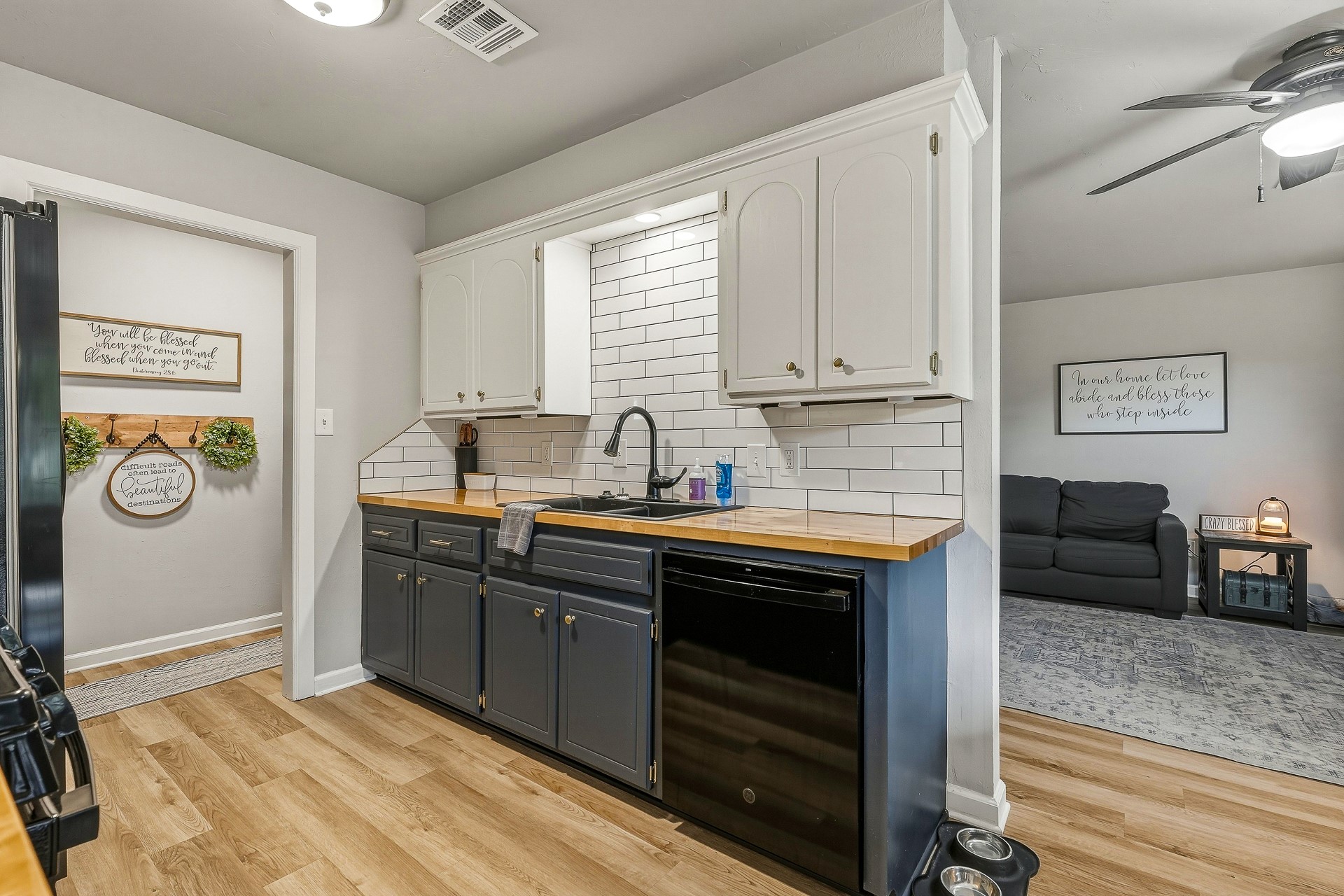 905 Charles Drive Property Photo 12
