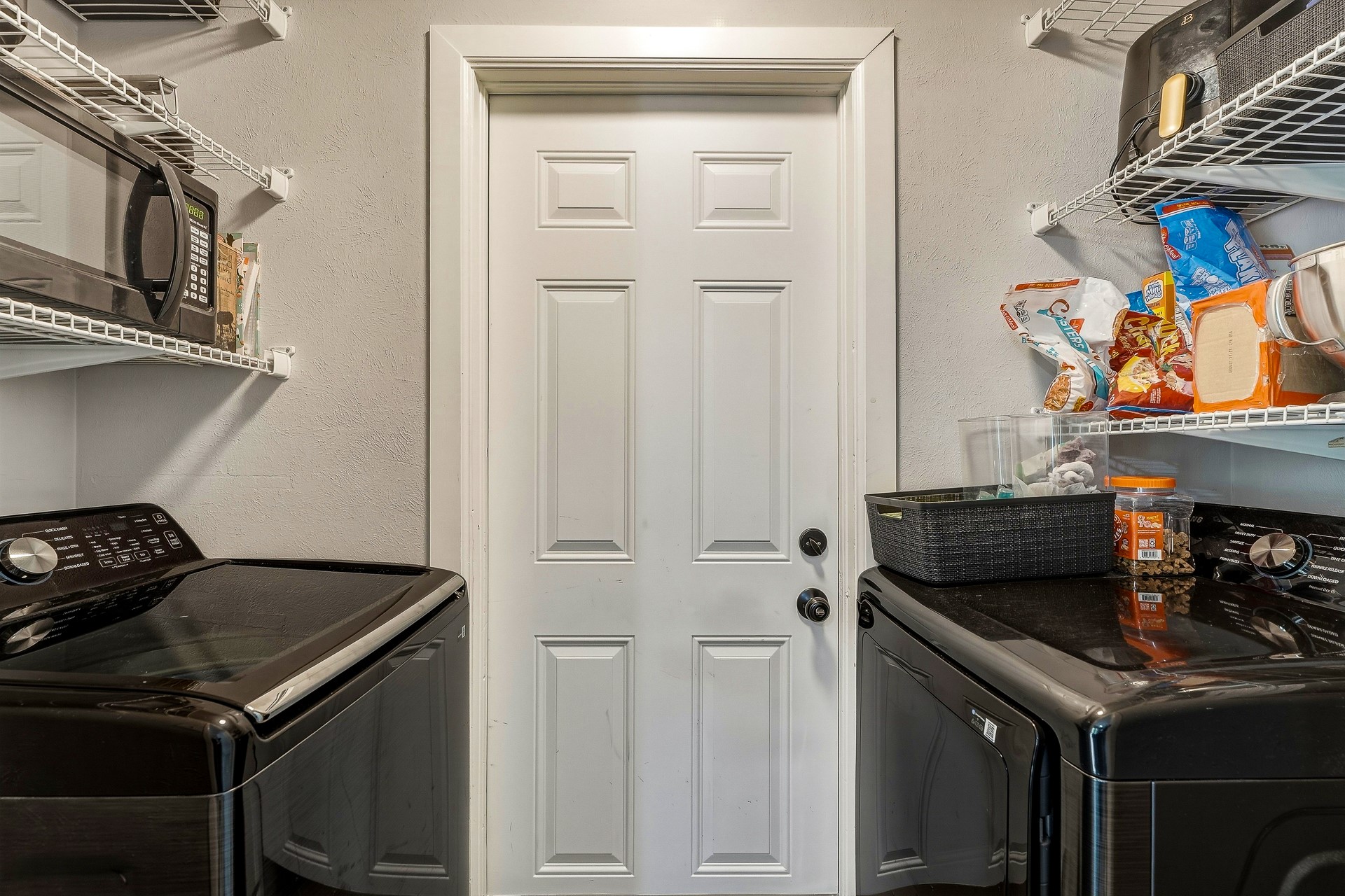 905 Charles Drive Property Photo 22