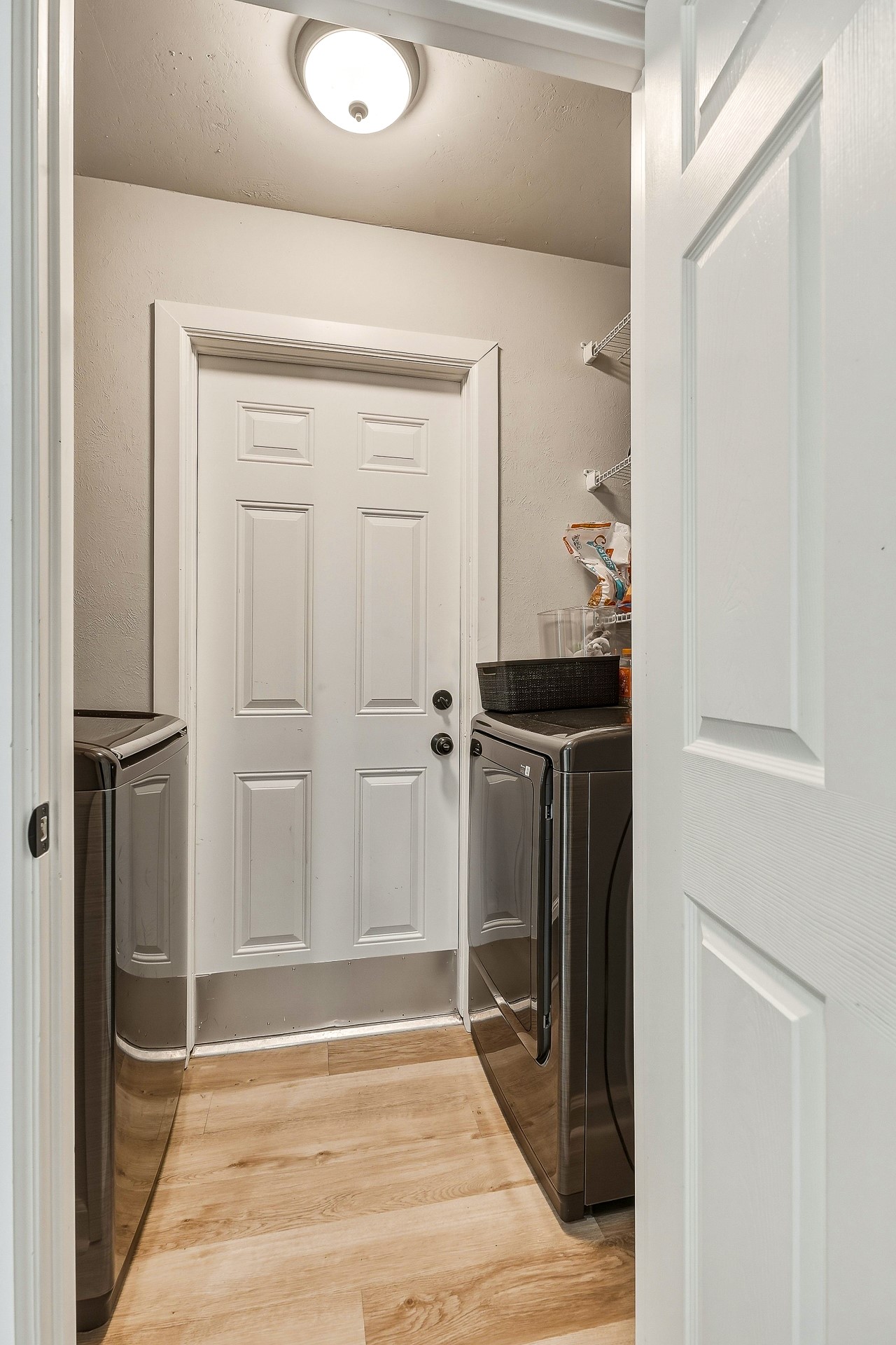 905 Charles Drive Property Photo 23