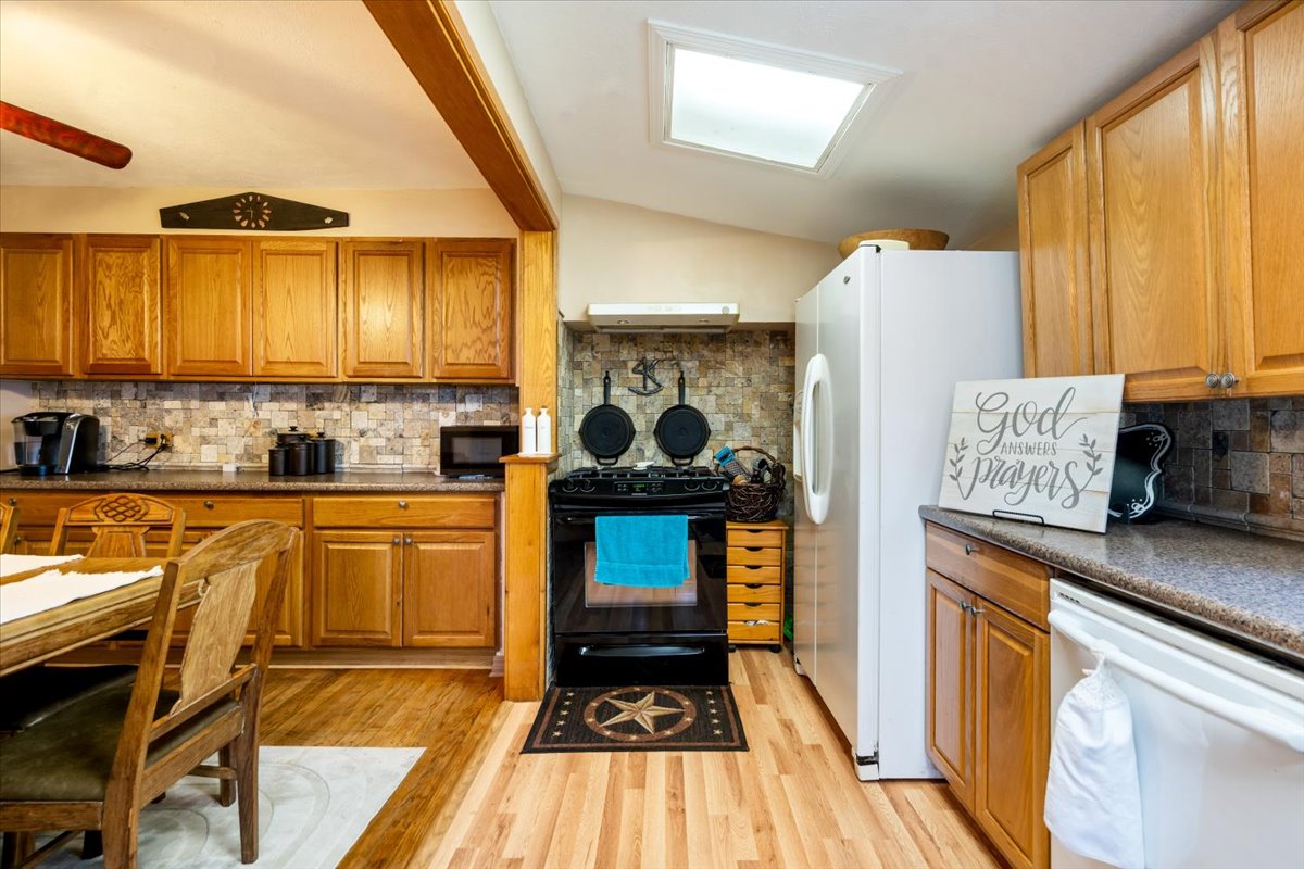 135 Washington Boulevard Property Photo 11