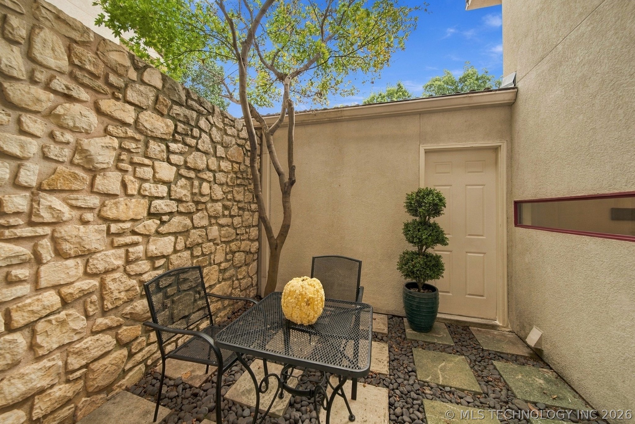 7426 S Gary Place Property Photo 17