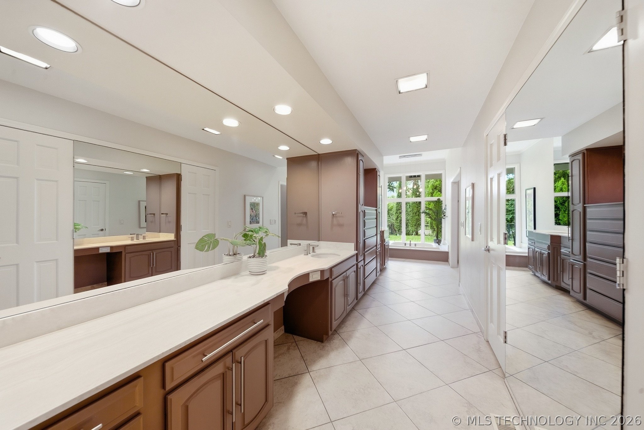 7426 S Gary Place Property Photo 18