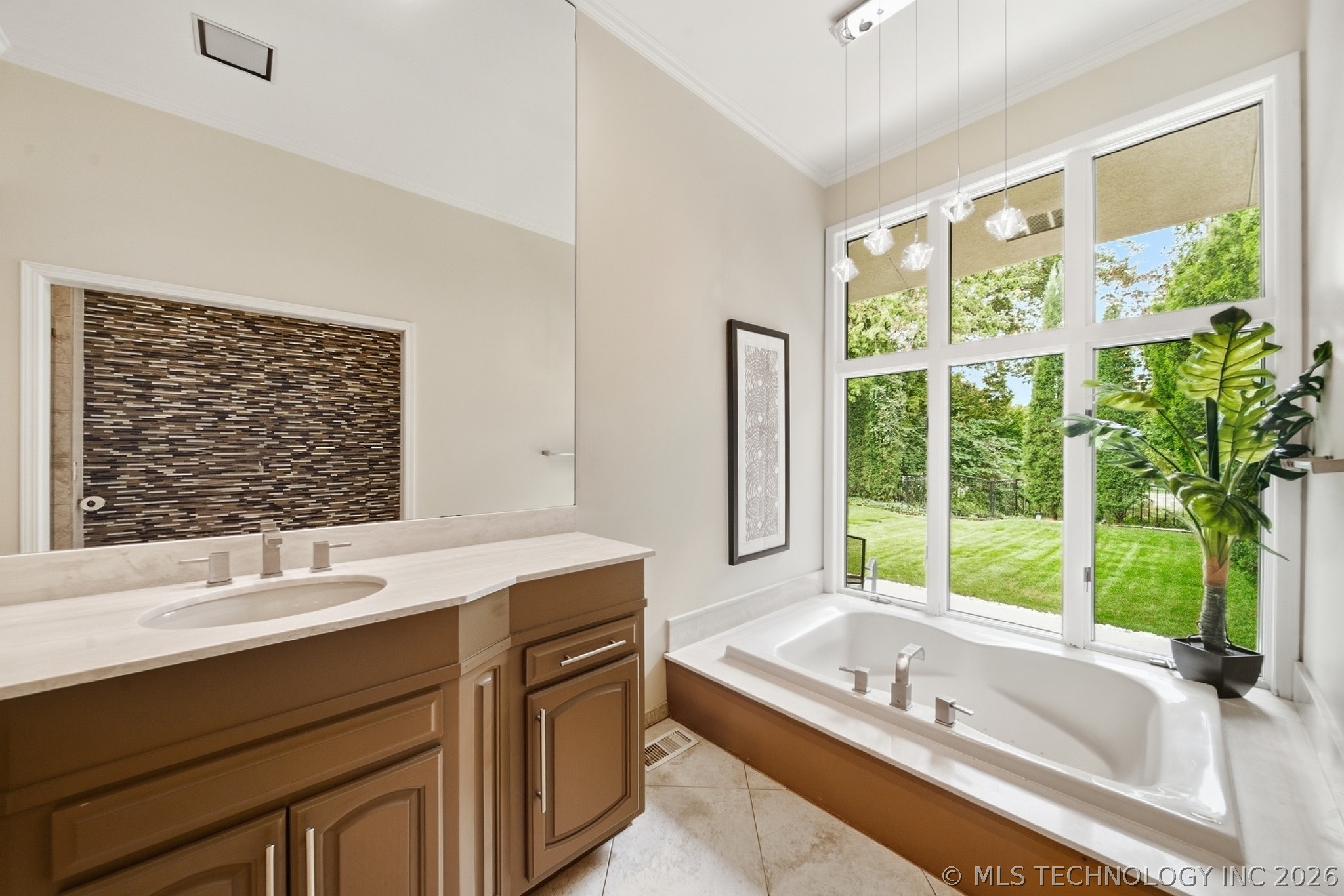 7426 S Gary Place Property Photo 19