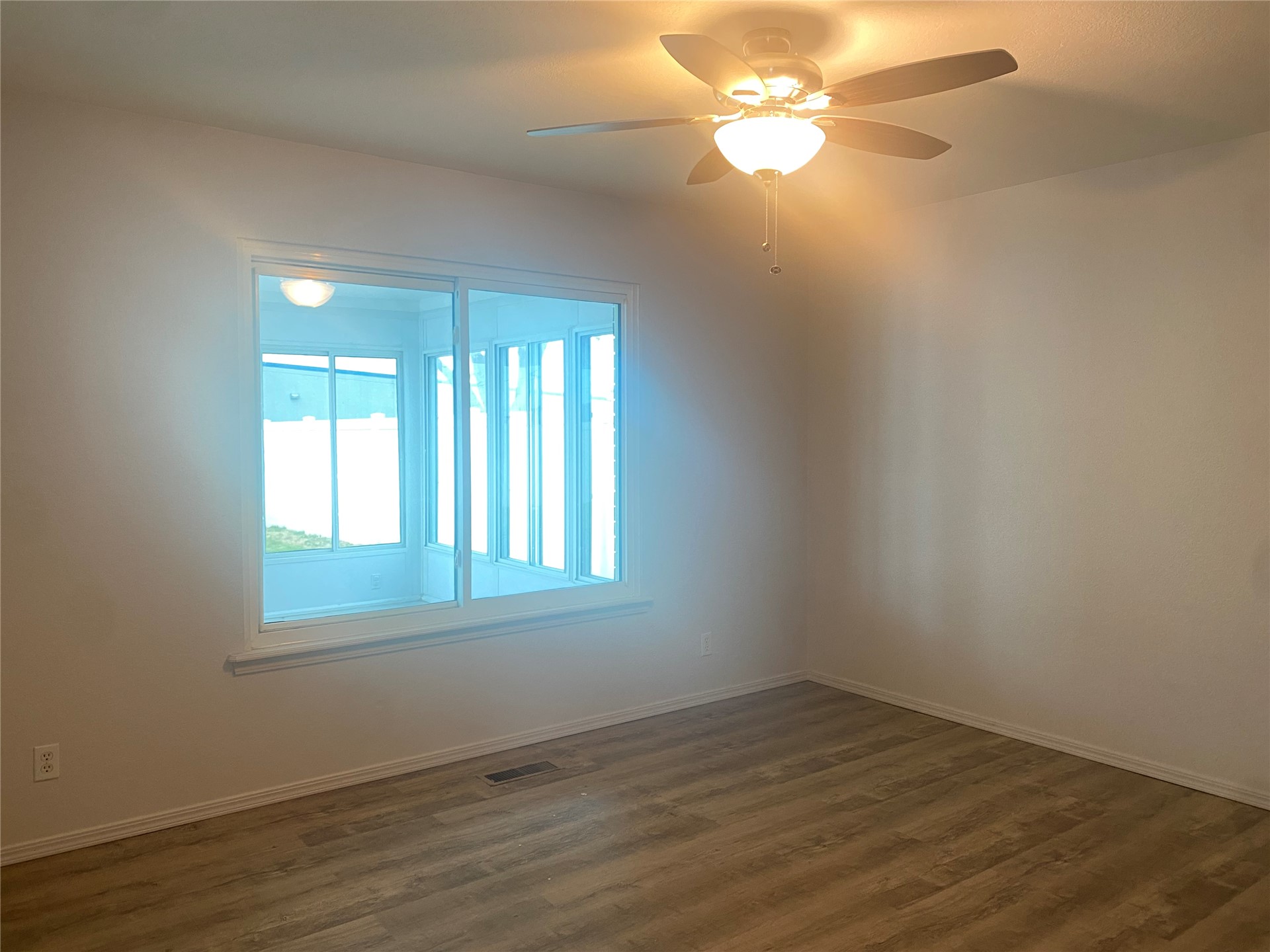 11022 S 85th East Avenue B Property Photo 8