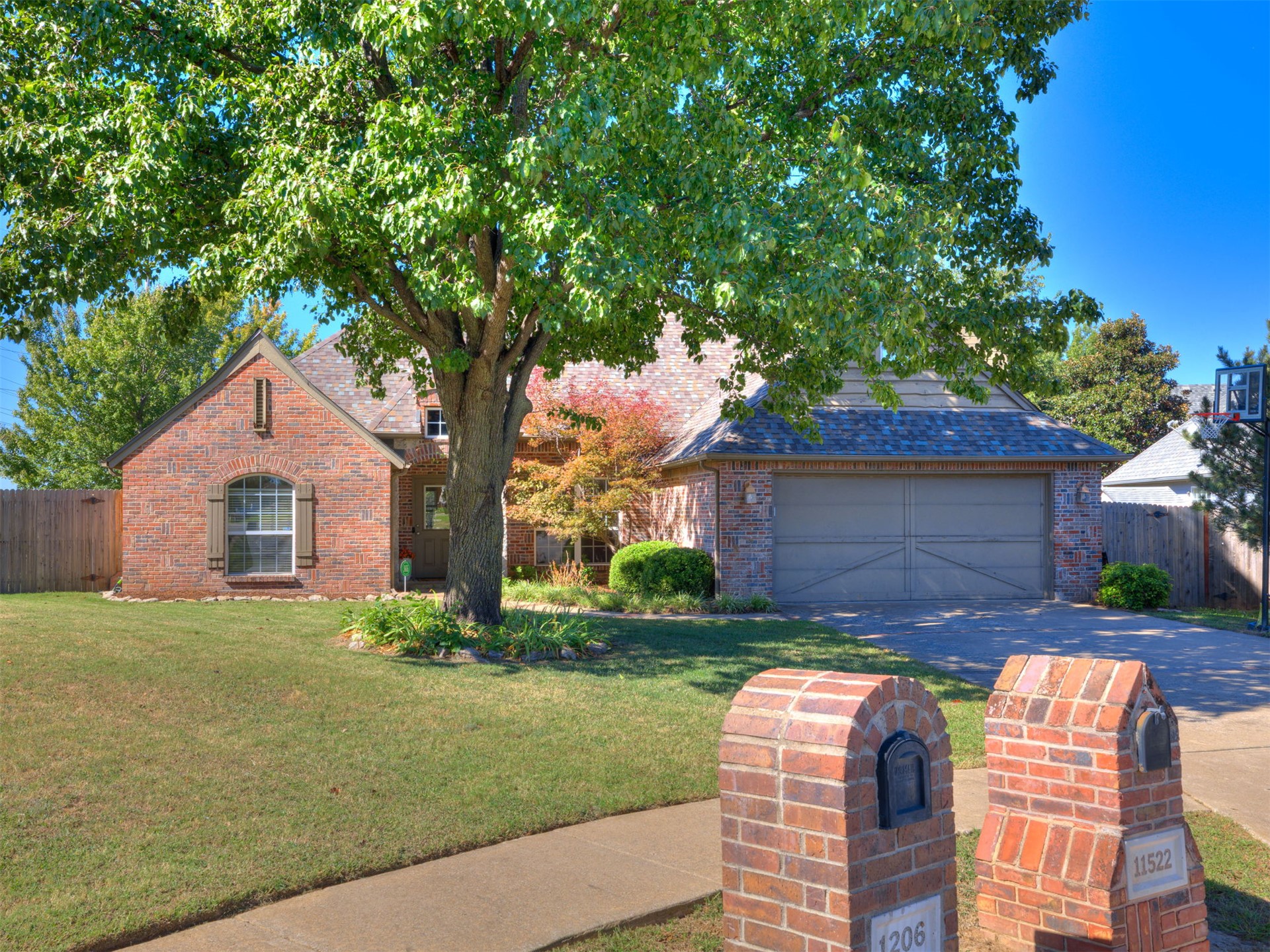 11522 S Locust Avenue Property Photo 2