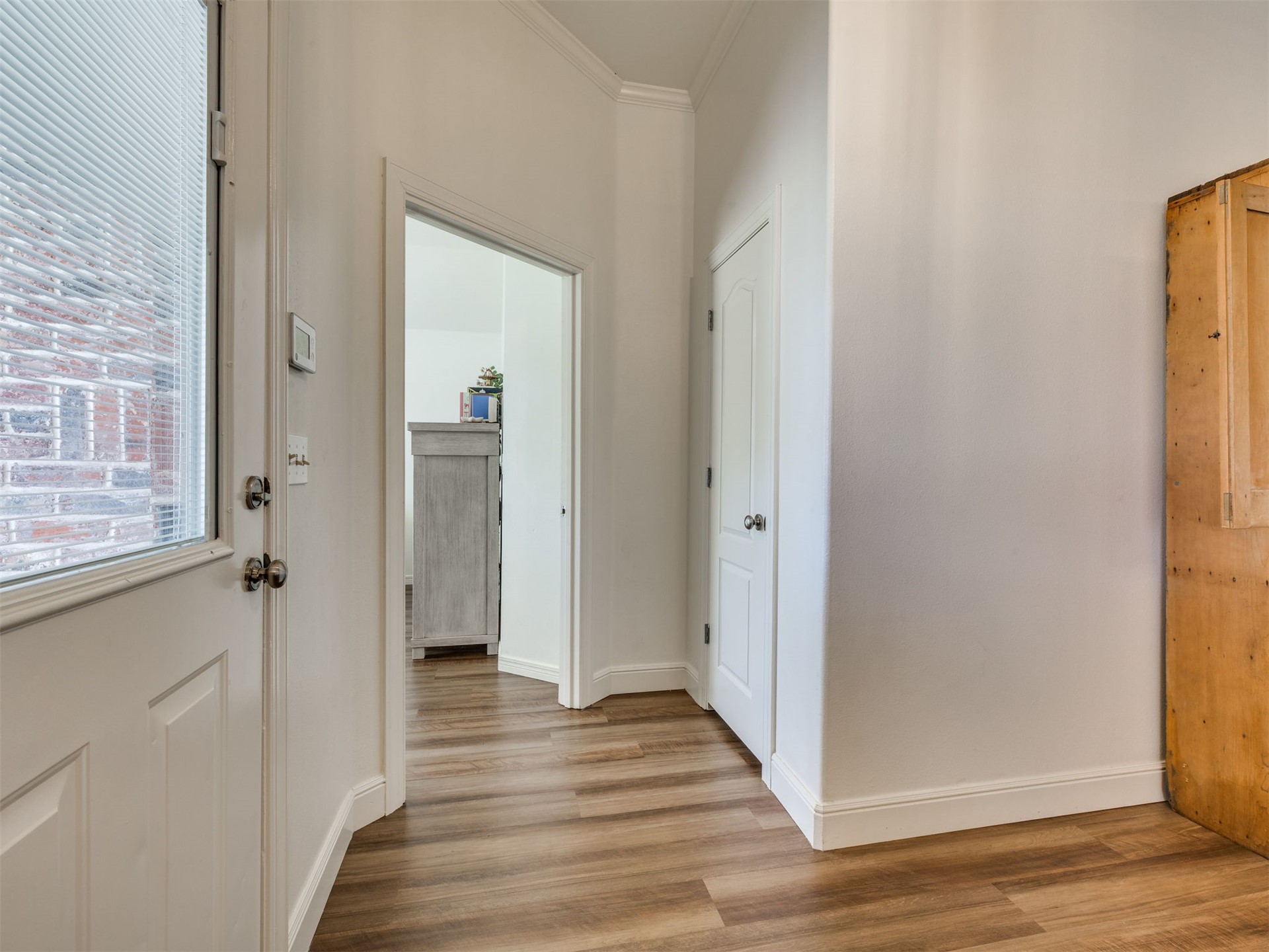 11522 S Locust Avenue Property Photo 8