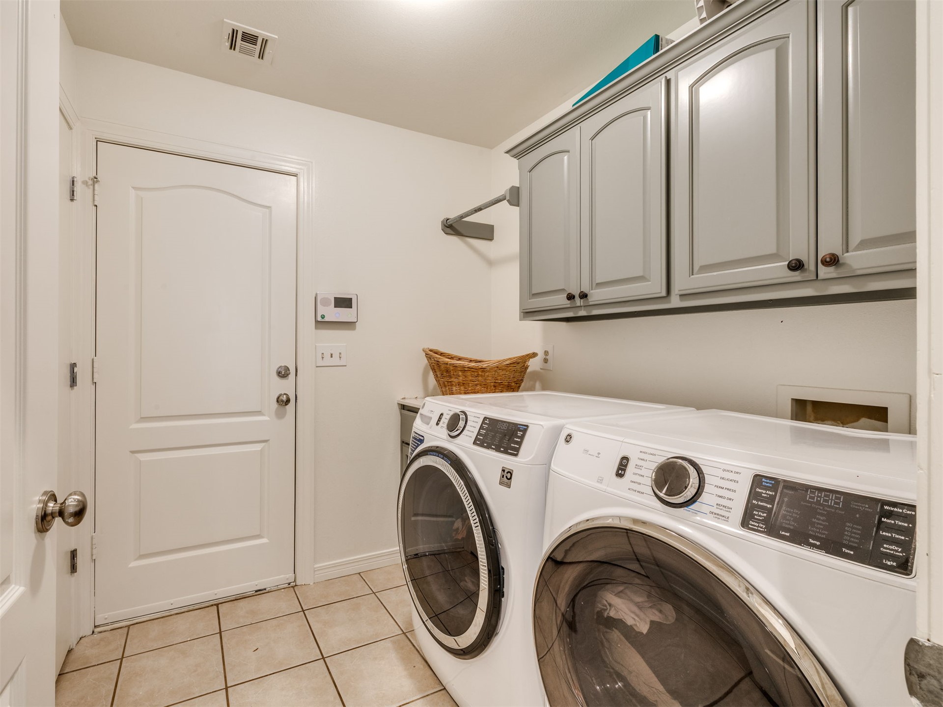 11522 S Locust Avenue Property Photo 45