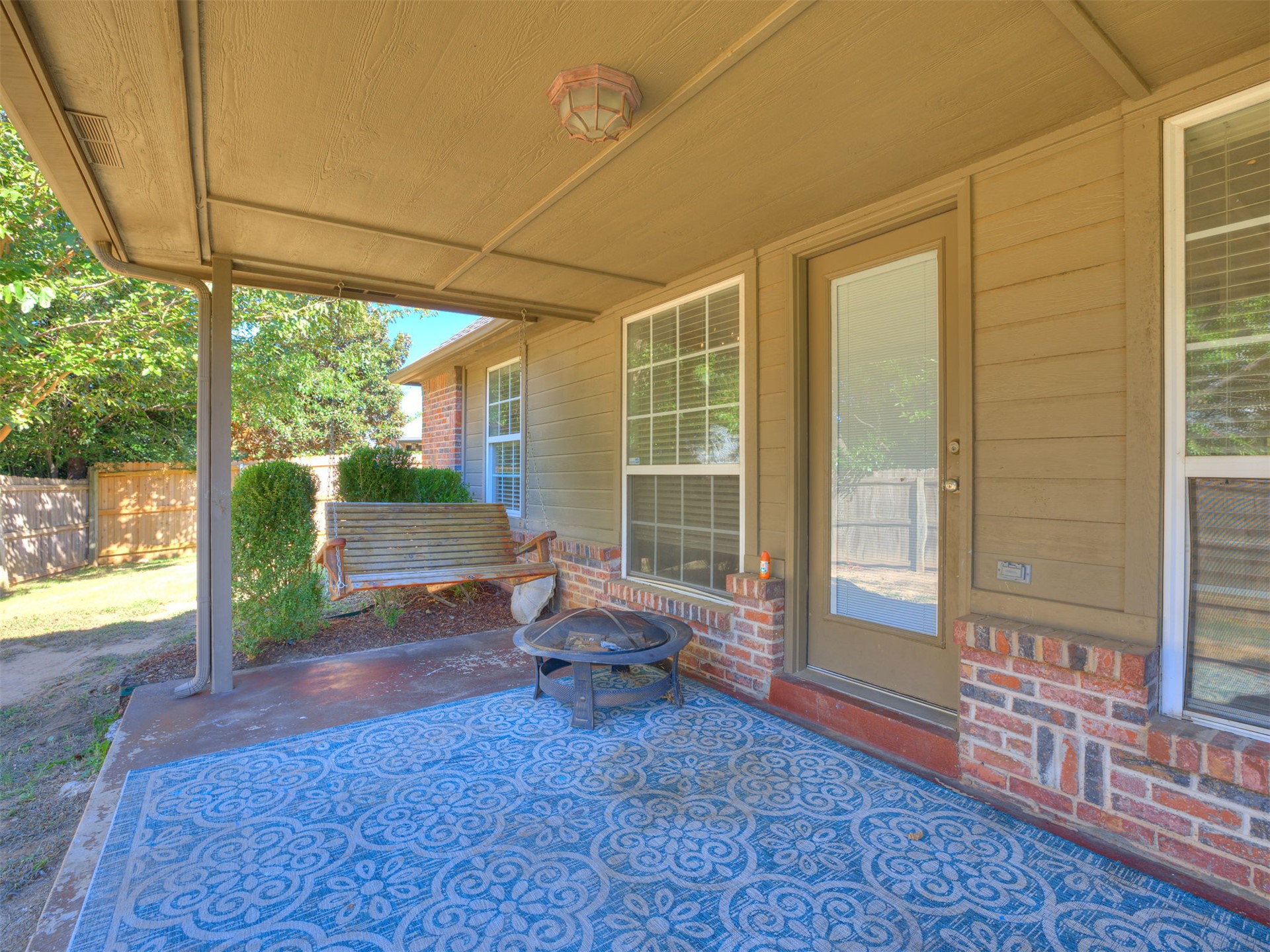 11522 S Locust Avenue Property Photo 57