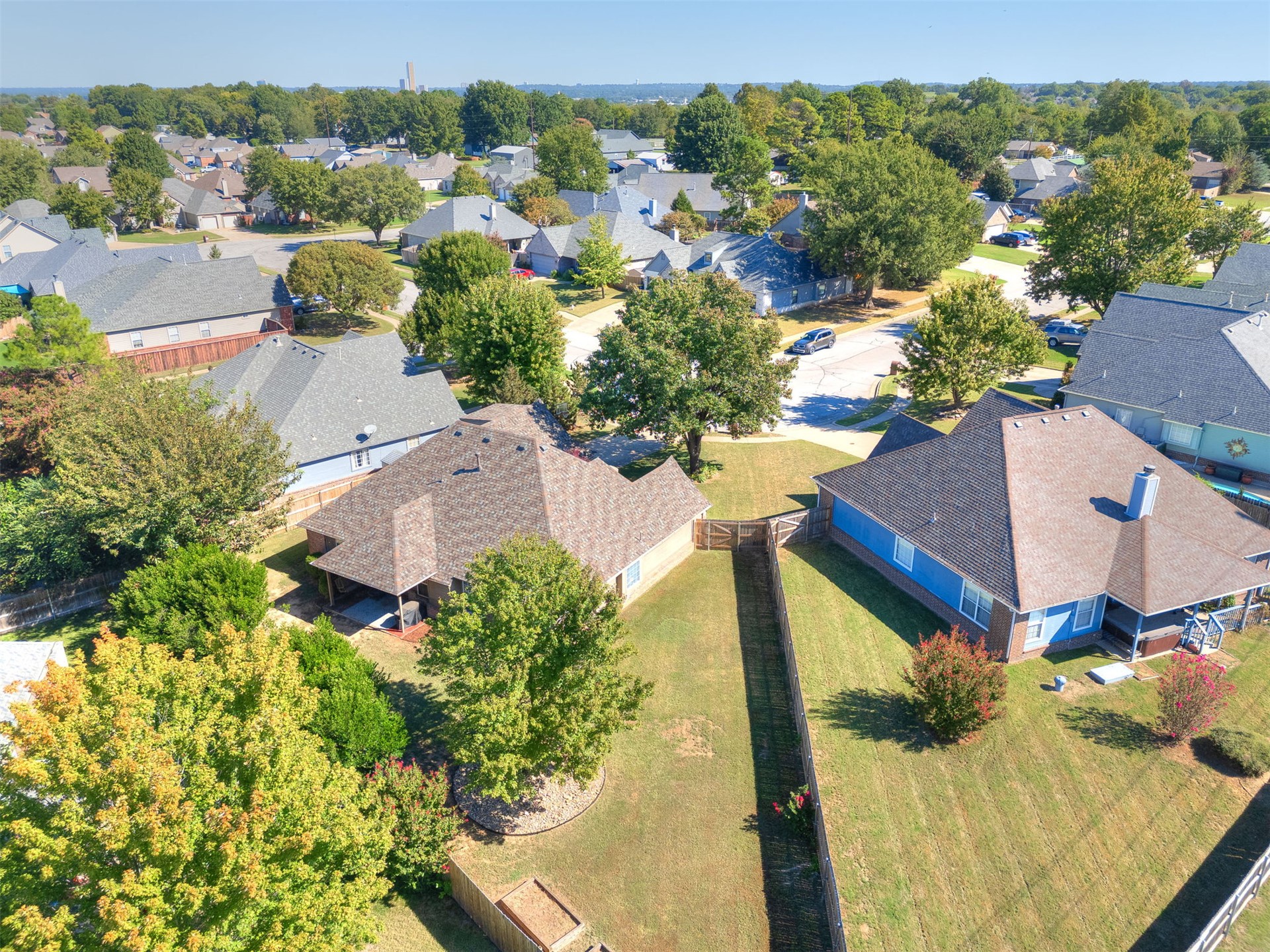 11522 S Locust Avenue Property Photo 64