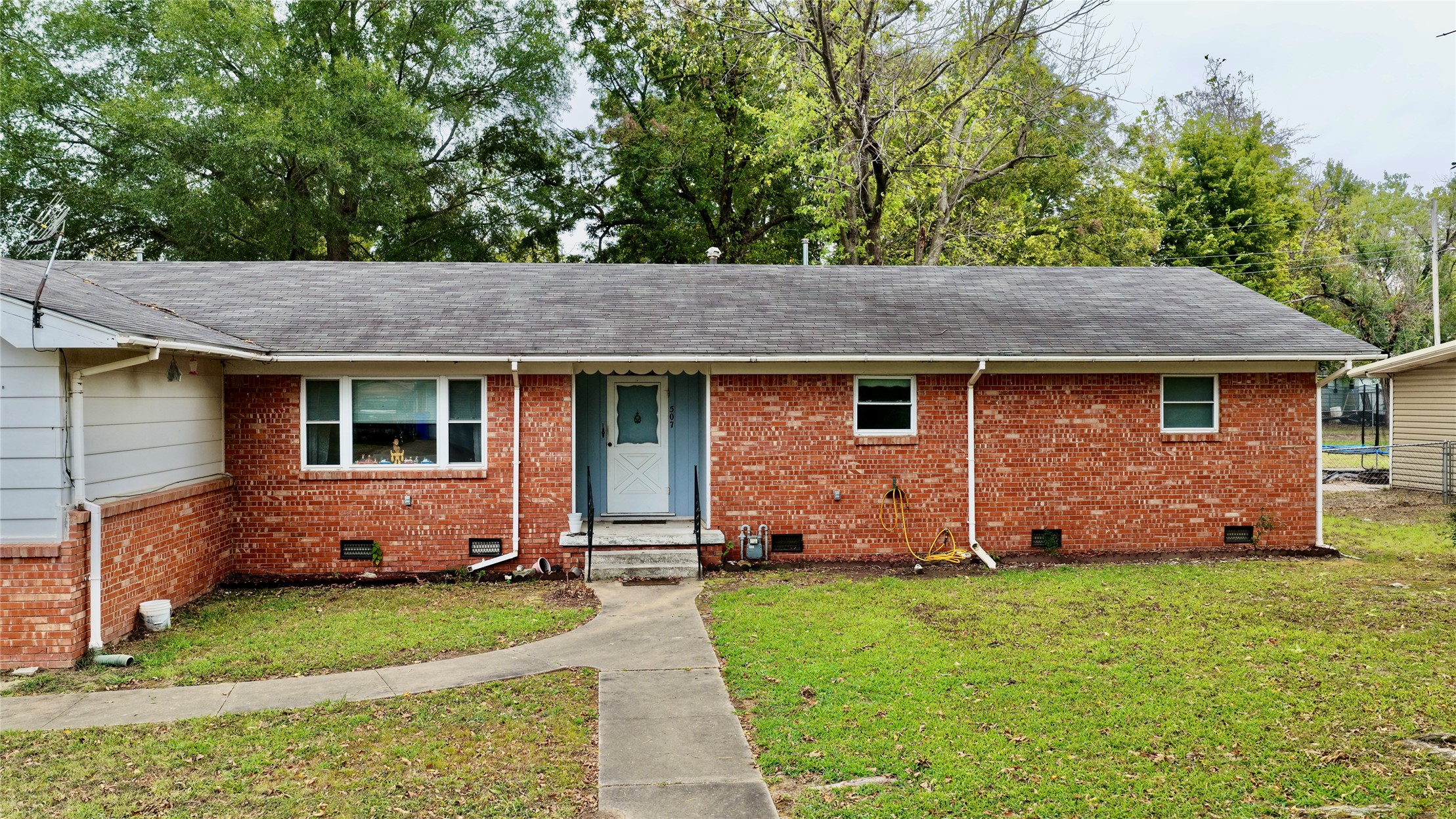 507 Nw 2nd Street Property Photo 4