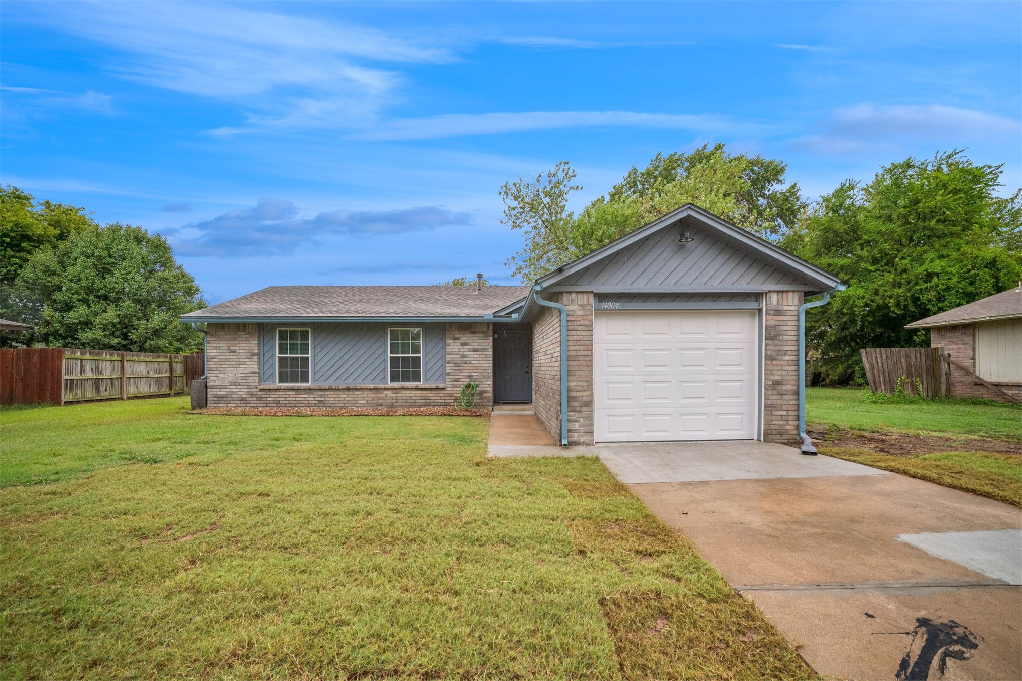 14004 S Poplar Street Property Photo 1