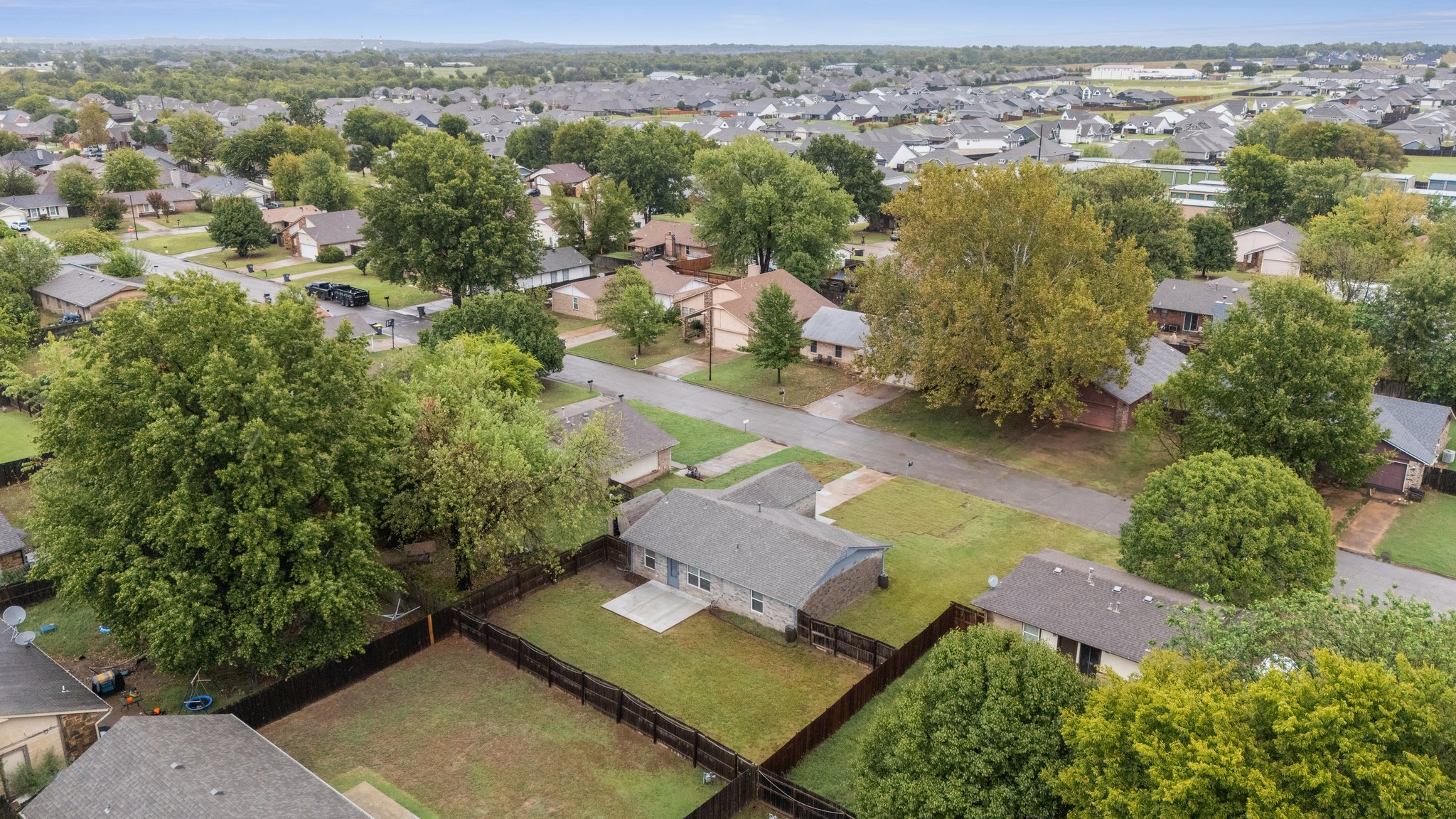 14004 S Poplar Street Property Photo 30
