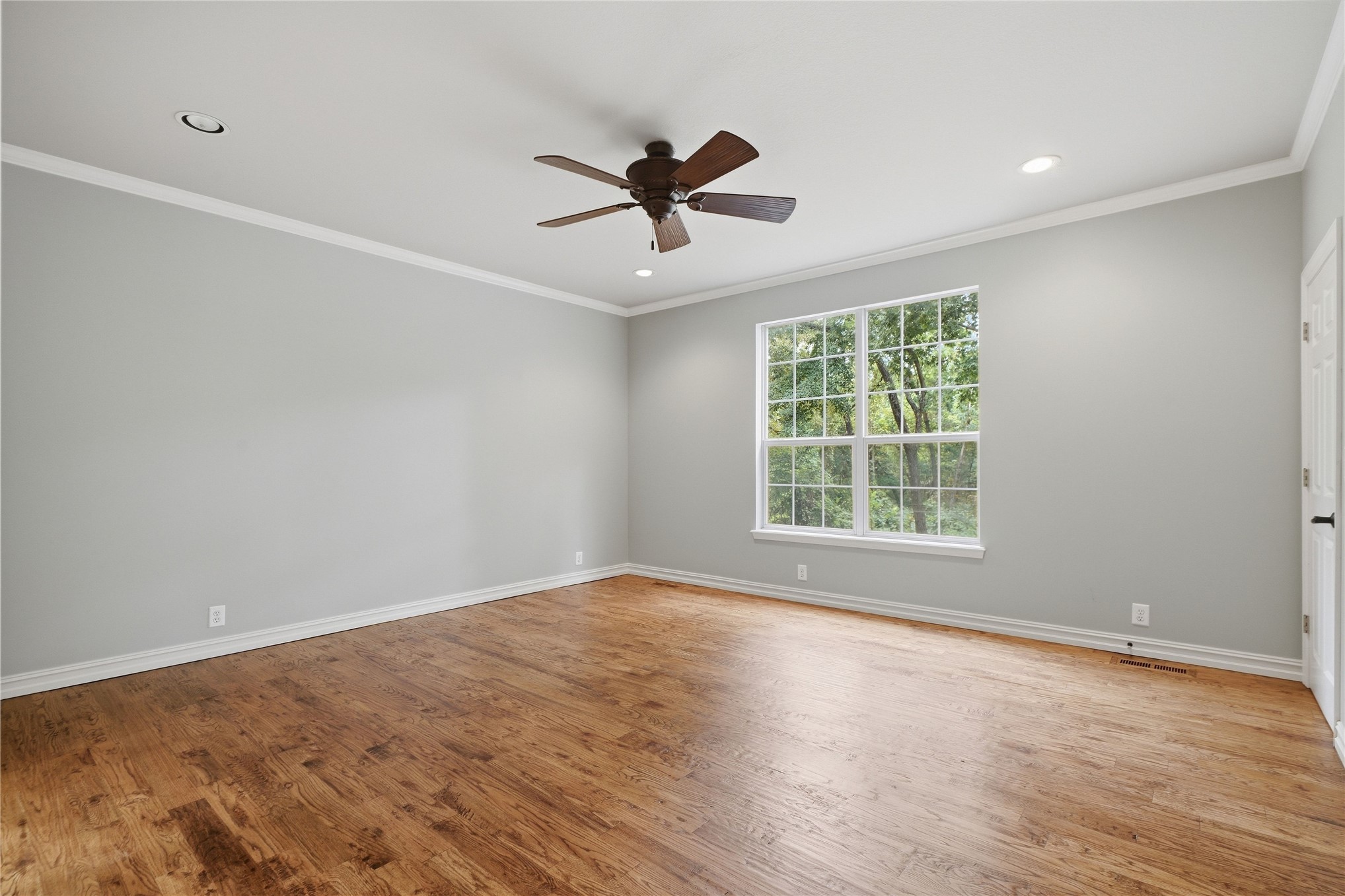 12813 S 14th Circle Property Photo 33