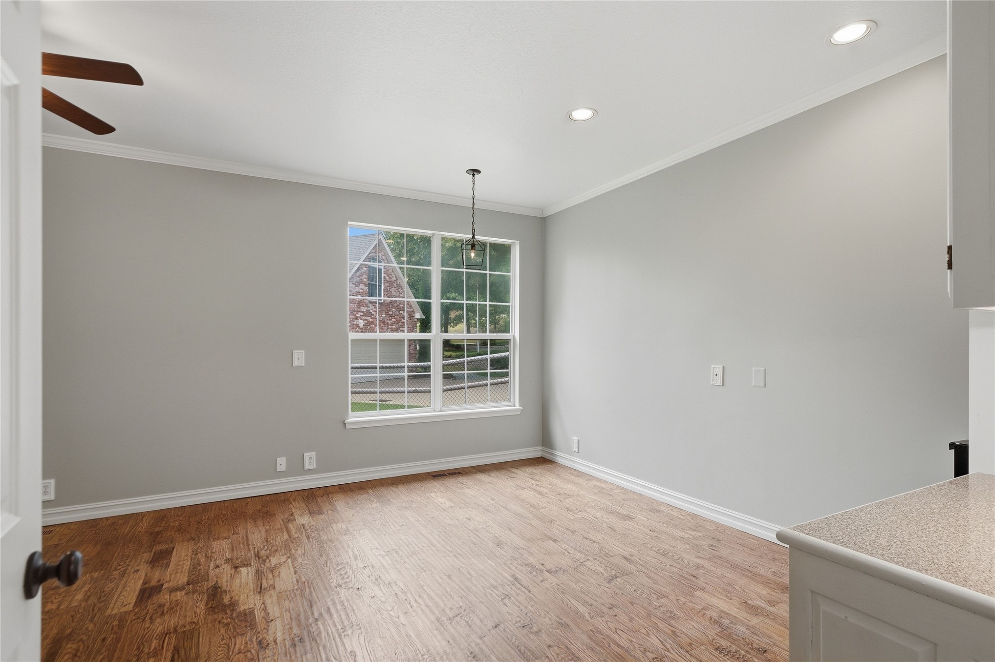 12813 S 14th Circle Property Photo 41
