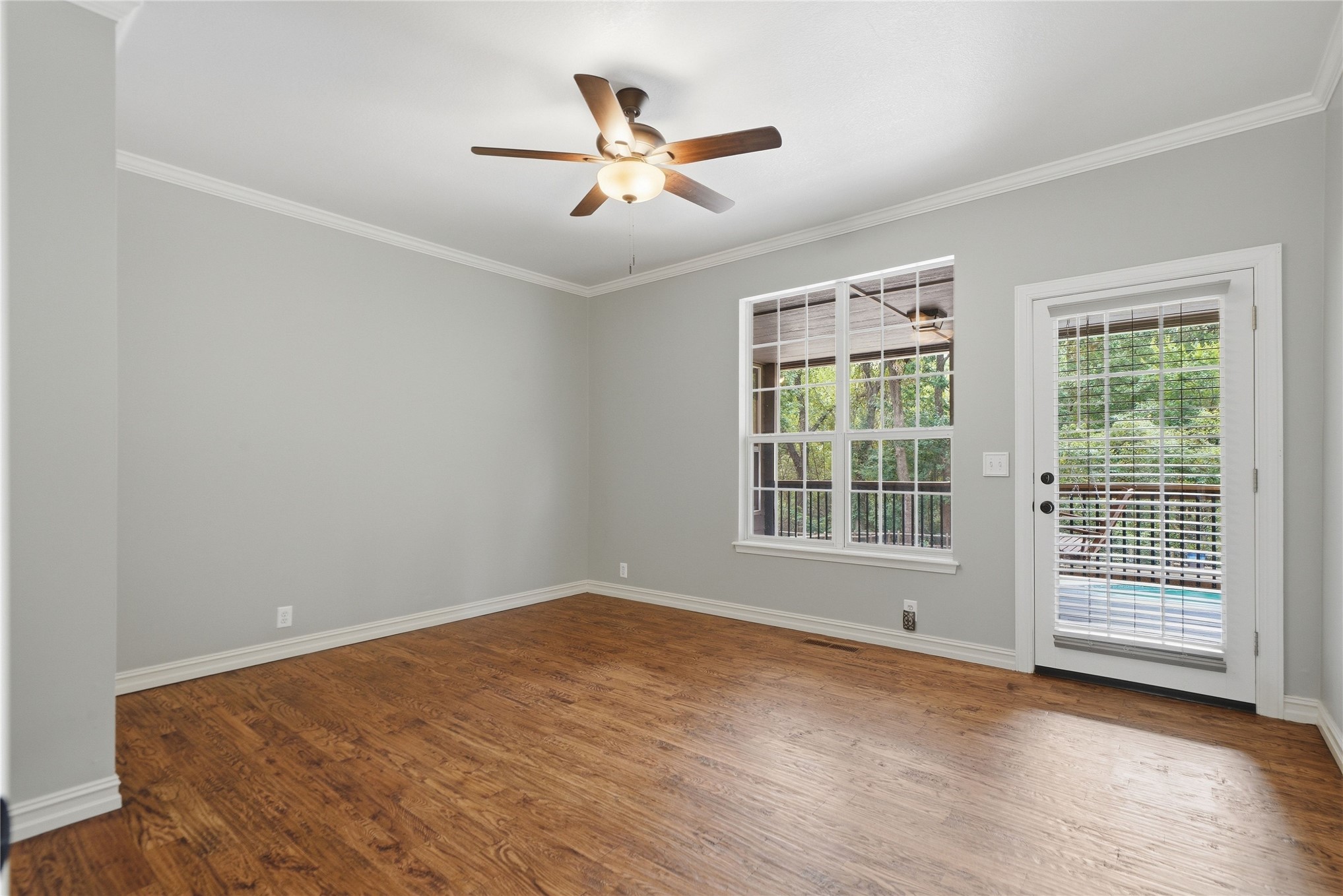 12813 S 14th Circle Property Photo 46