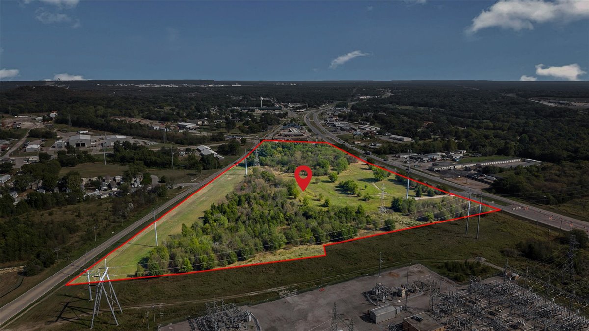 1487 N Highway 66 Highway Property Photo 1