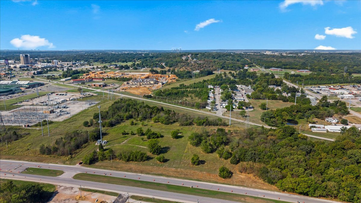 1487 N Highway 66 Highway Property Photo 12