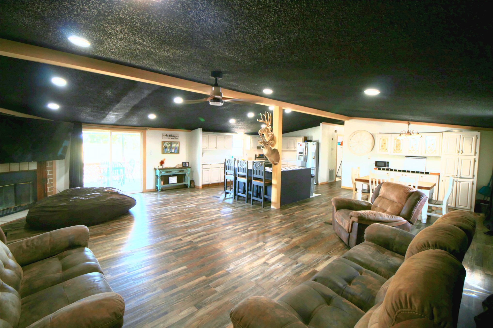 5924 Hummingbird Property Photo 7
