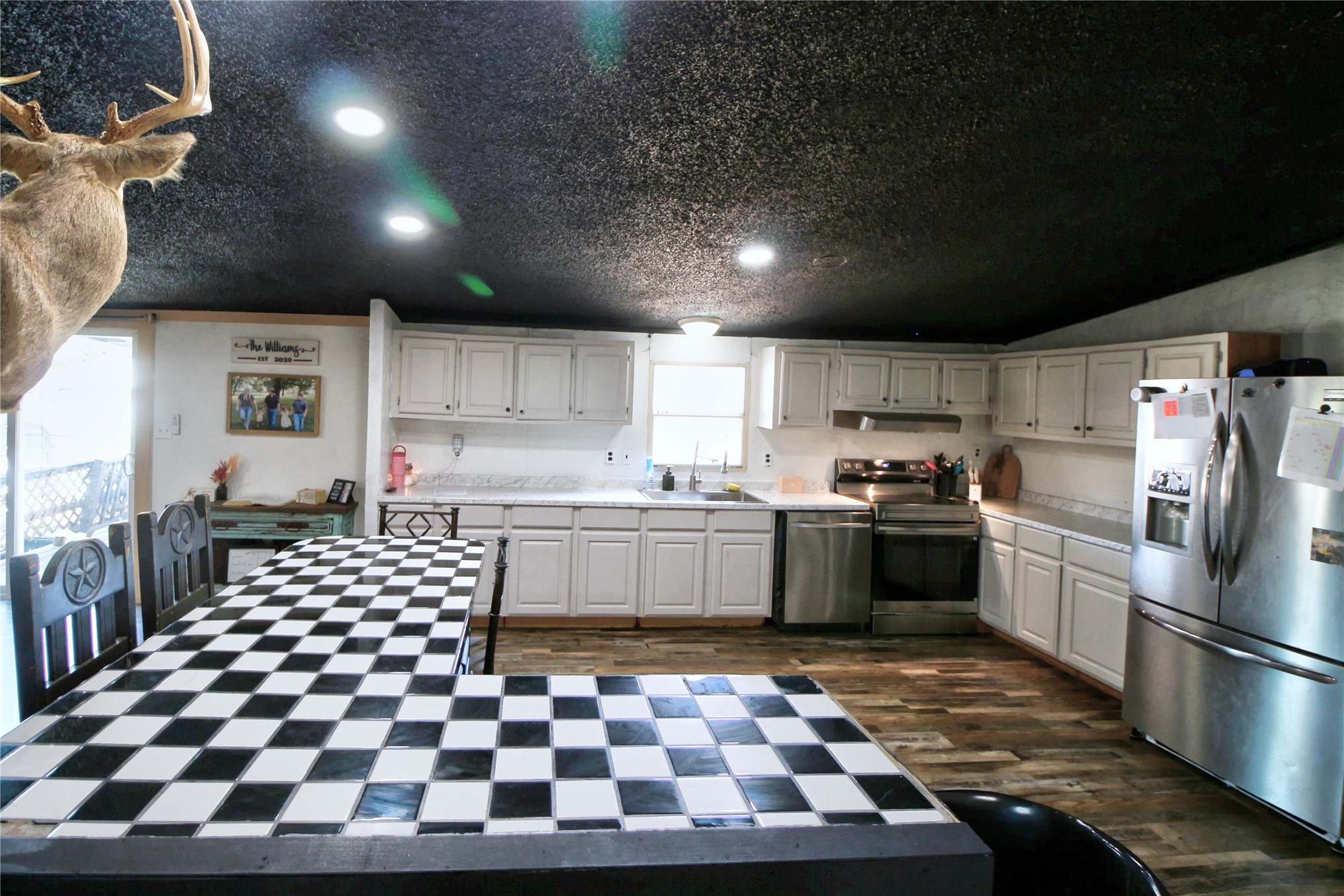 5924 Hummingbird Property Photo 10