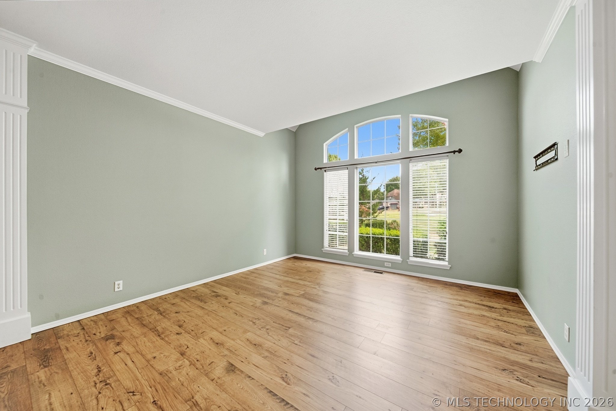 204 N Sweet Gum Avenue Property Photo 8