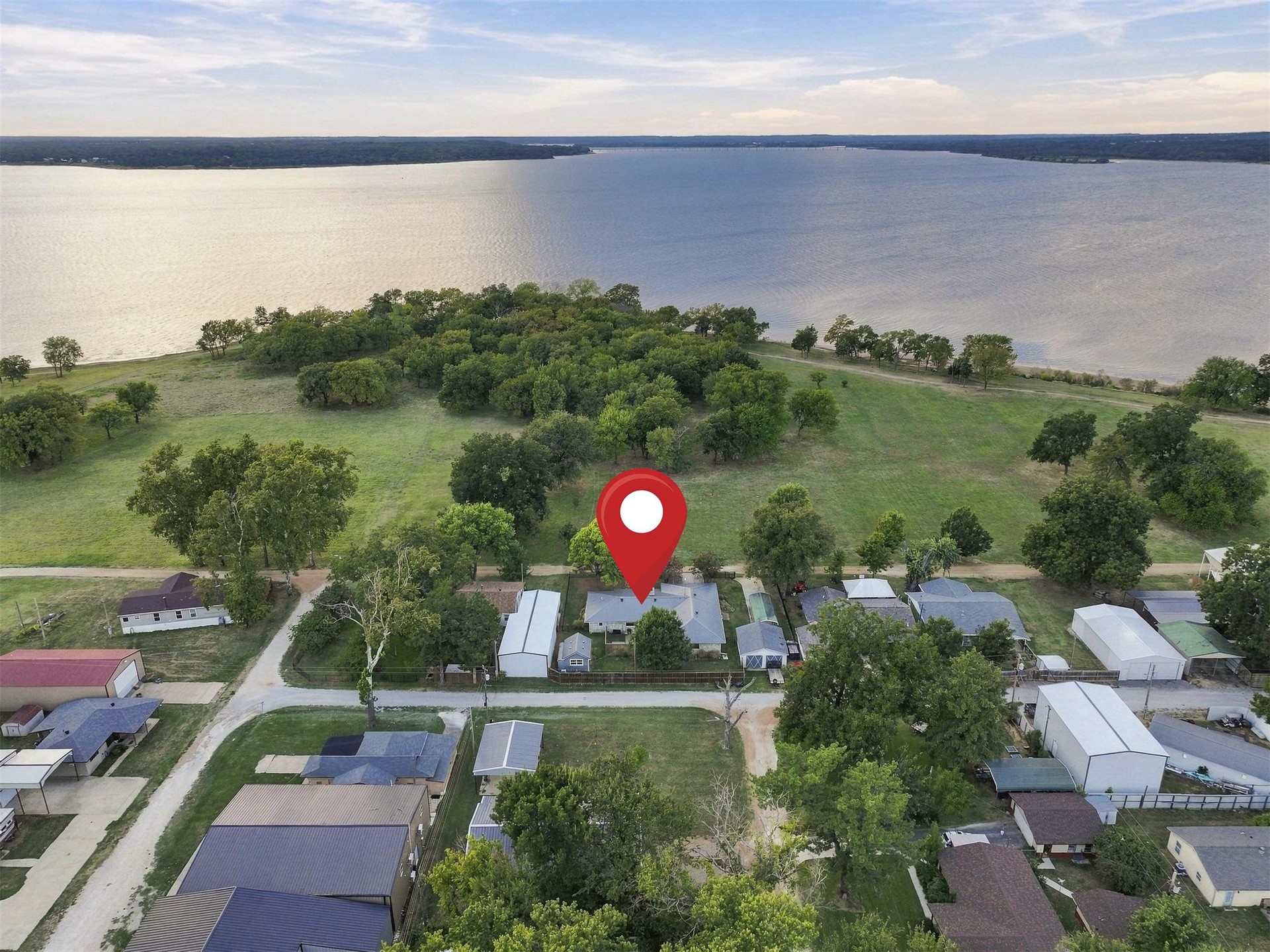 2828 Riverview Road Property Photo 1