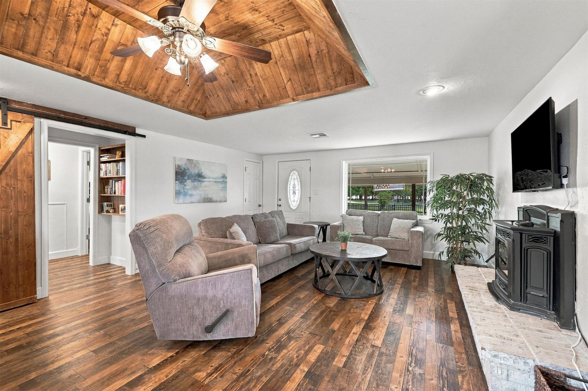 2828 Riverview Road Property Photo 7