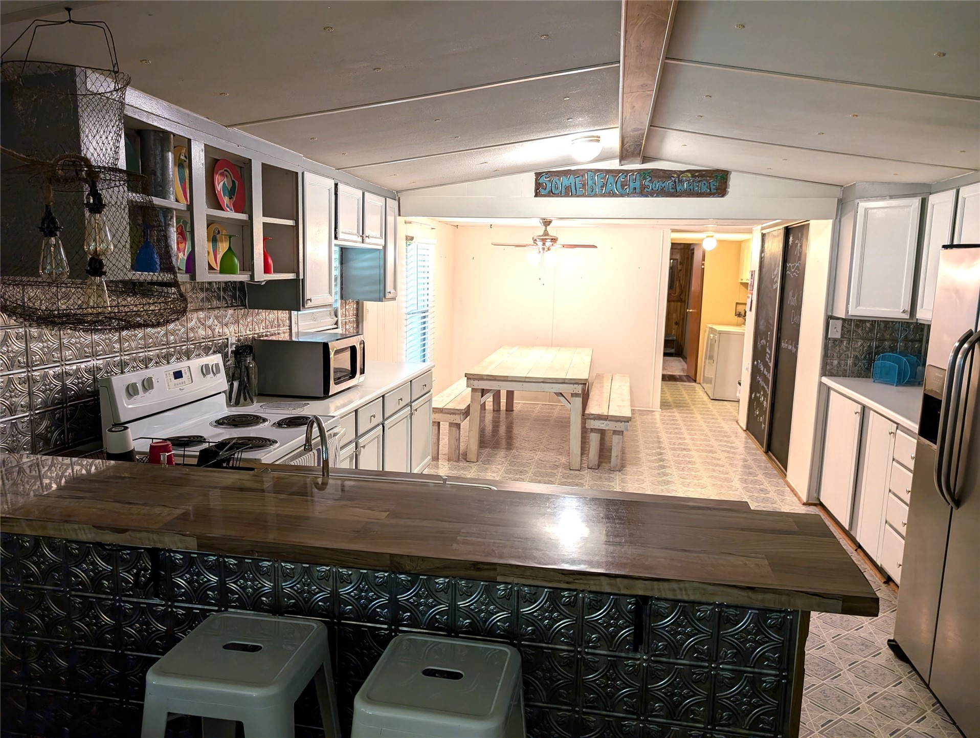105 Circle Drive Property Photo 6