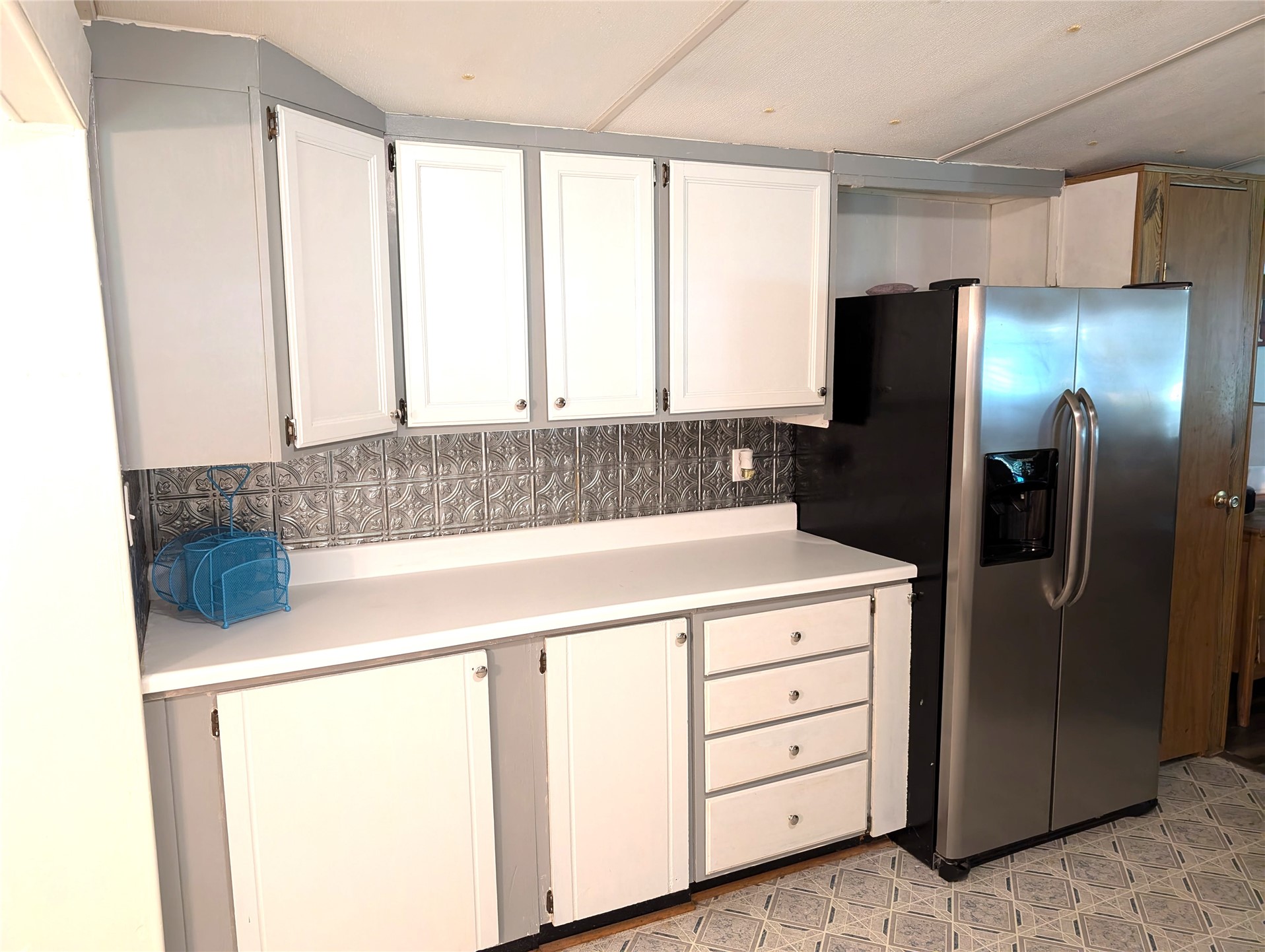 105 Circle Drive Property Photo 8